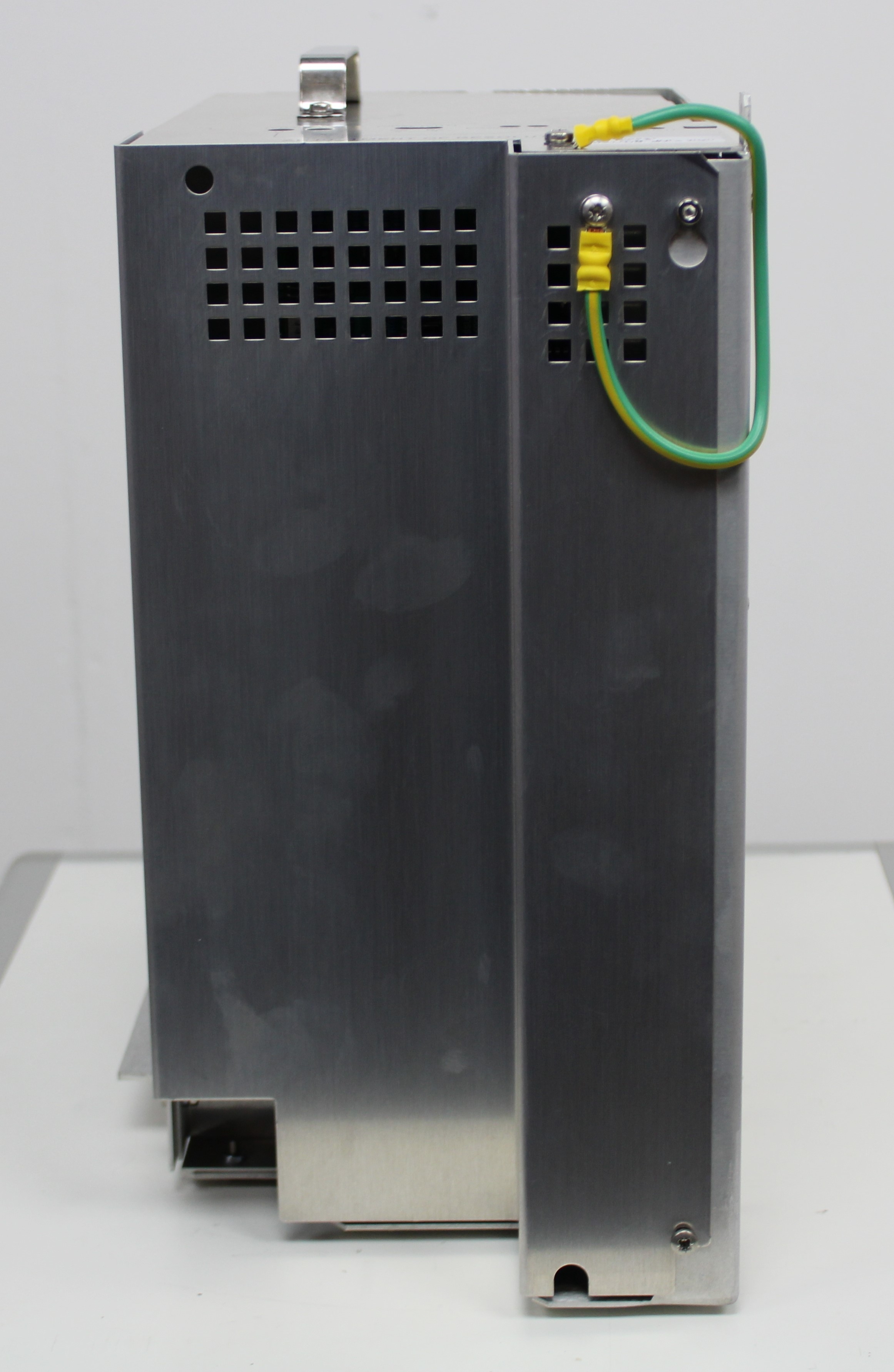 pinkish24ページ Thermo Fisher Model 4600548 Electronics Assembly for ICP-MS