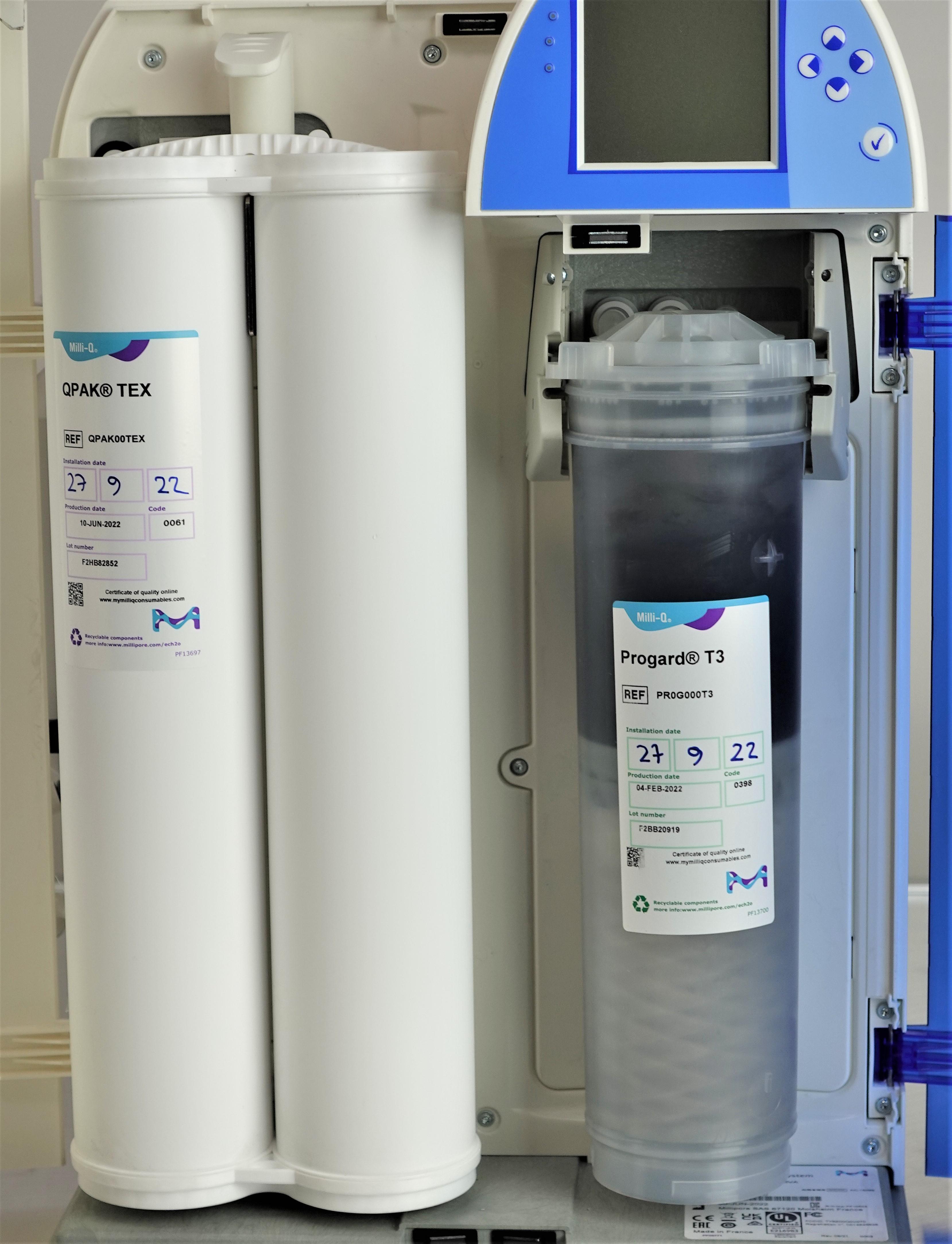 Milli-Q Direct 8 Water Purification System with UV Photooxidation