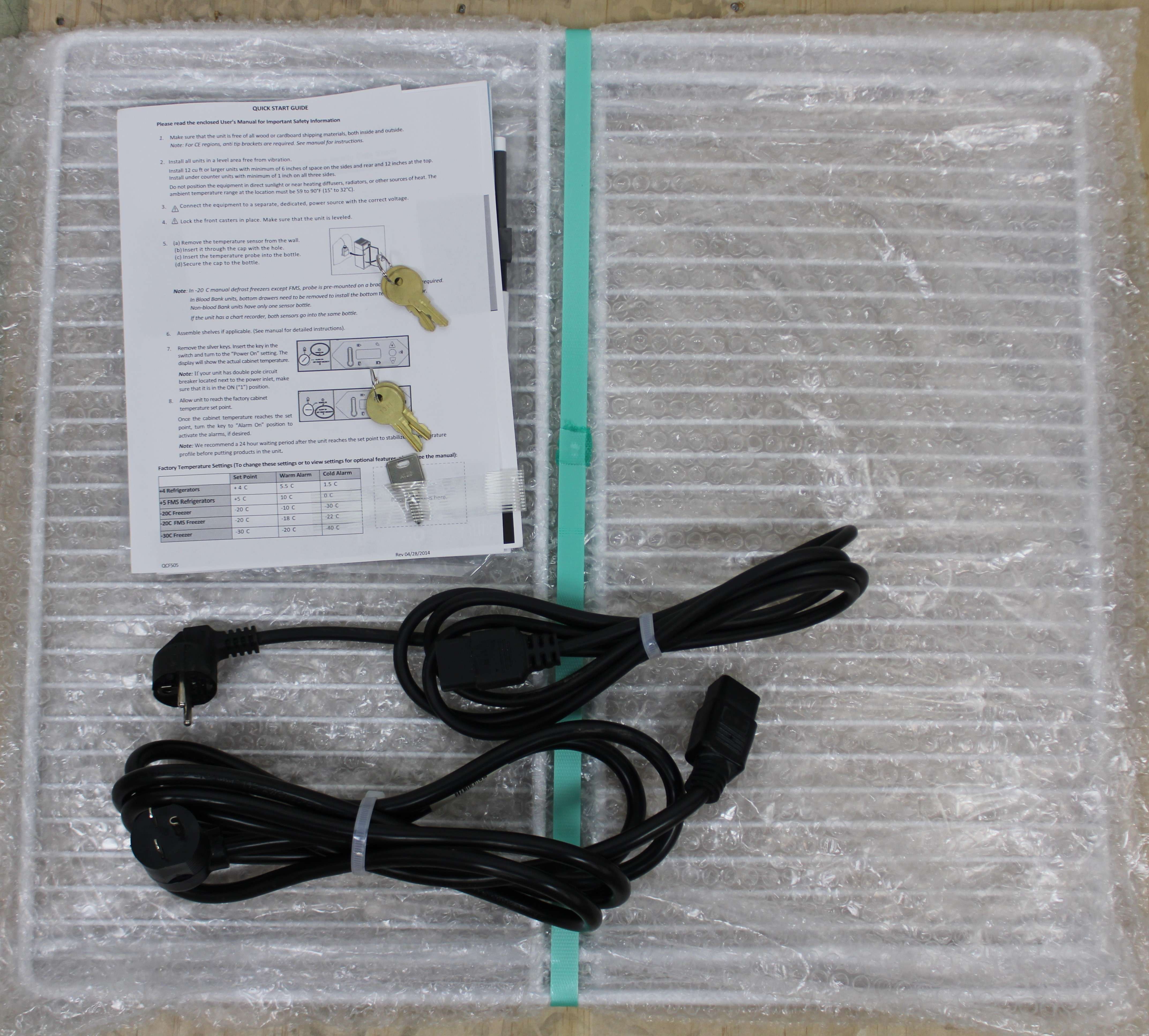 Thermo FRCR5004A Double Glass Door Refrigerator 115V 60Hz Cold Storage