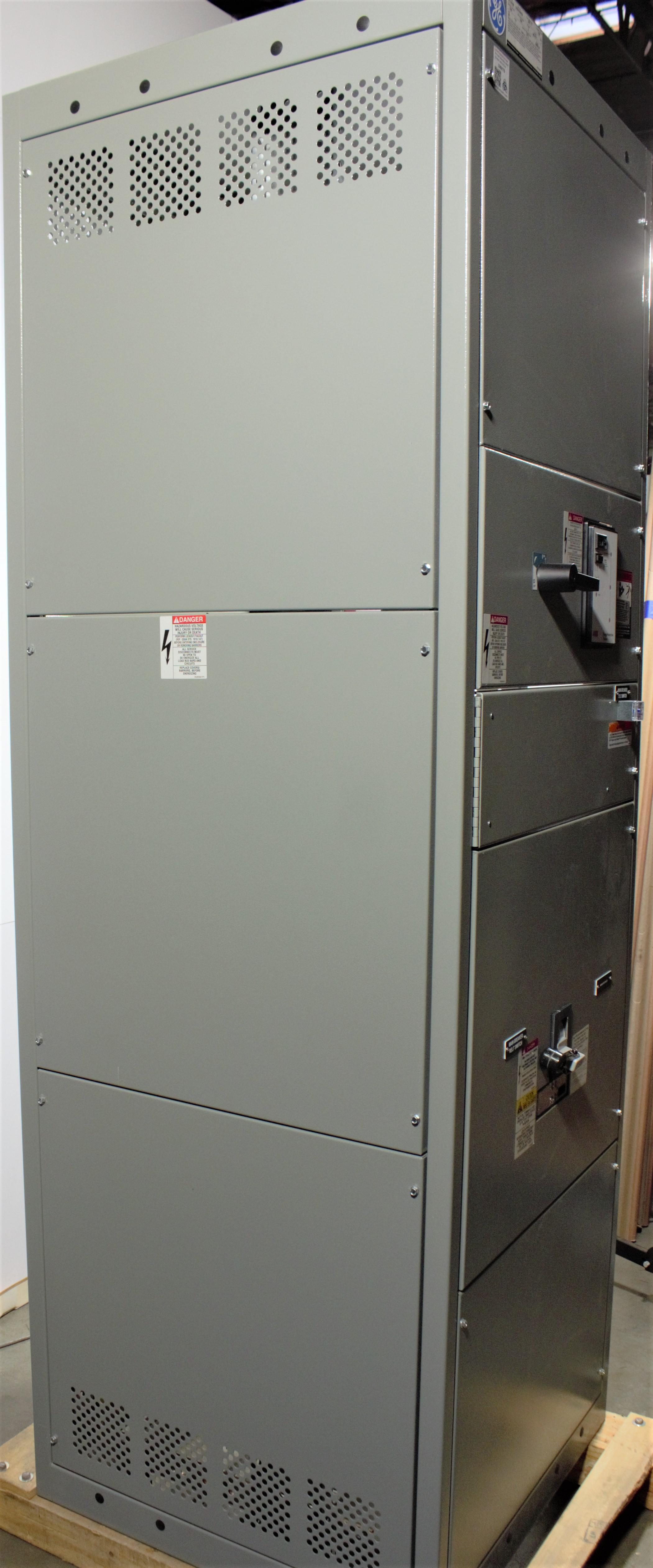 ABB Spectra Series Switchboard Group Mounted Circuit Breakers Unit 277V/480V