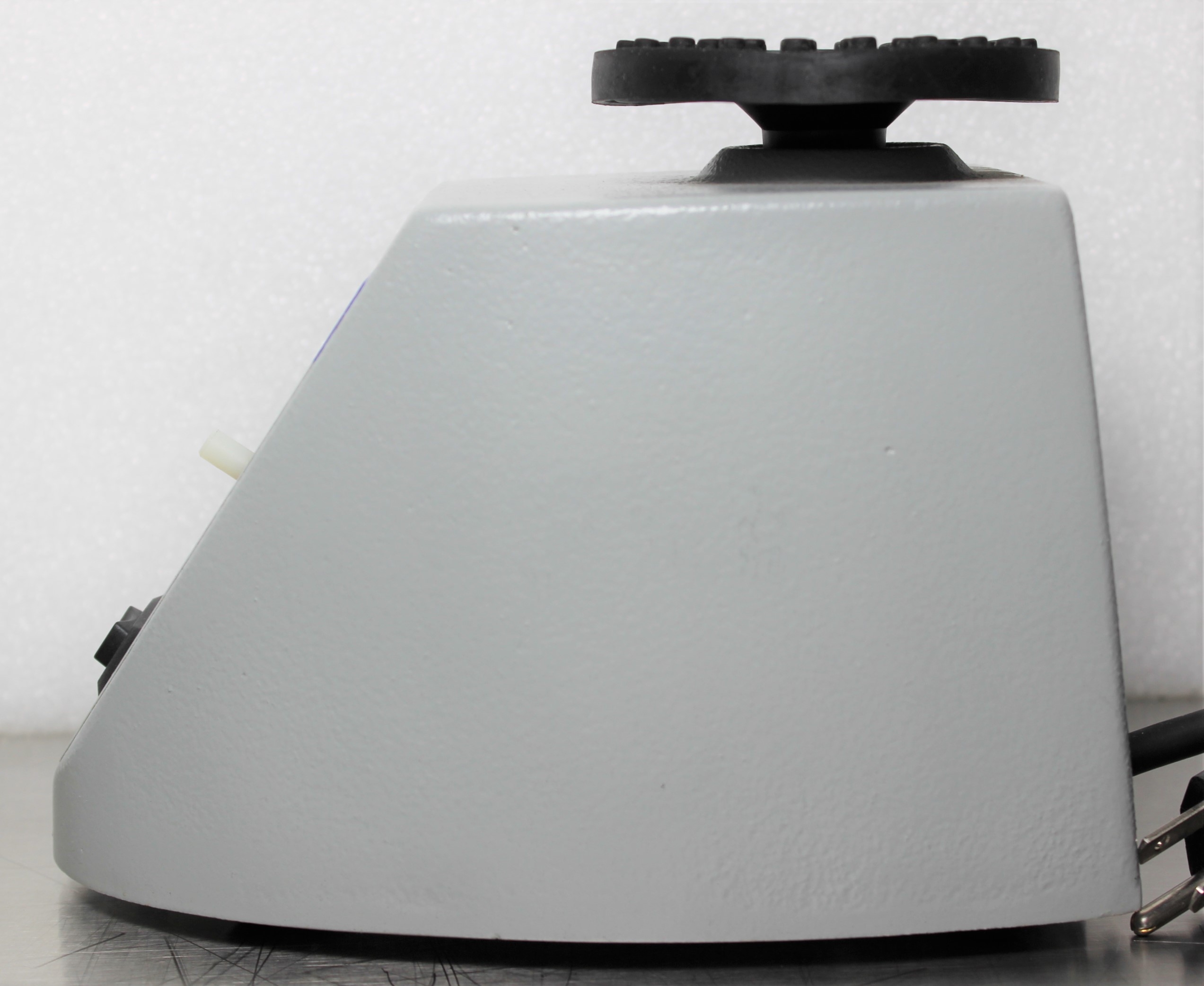 Fisher Vortex Mixer 02215365 Small Benchtop Variable Speed 3200 RPM Used