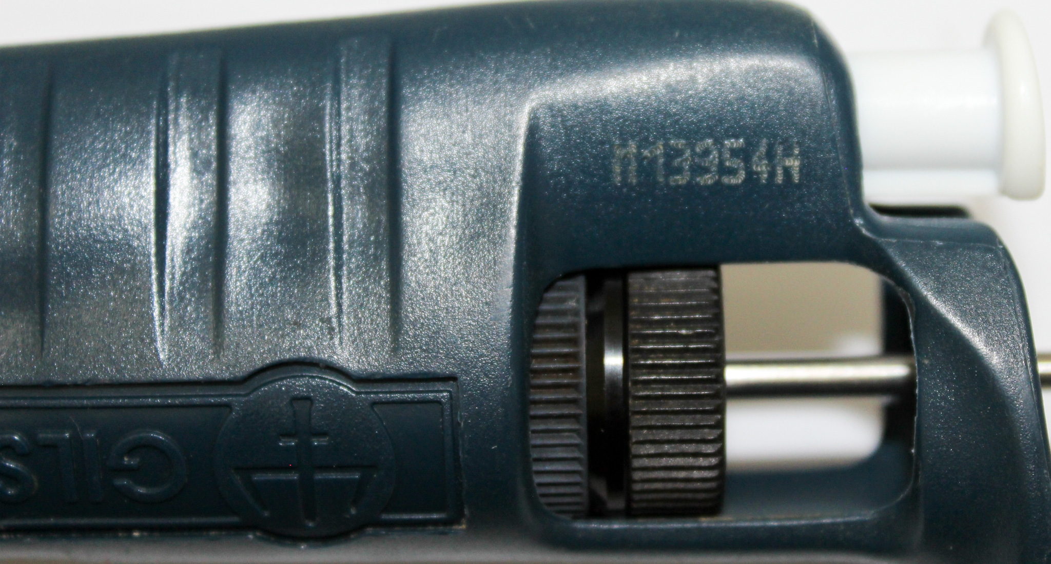 Gilson P20 Neo Pipette Liquid Handler Pipettor Smooth Piston Stroke Comfort