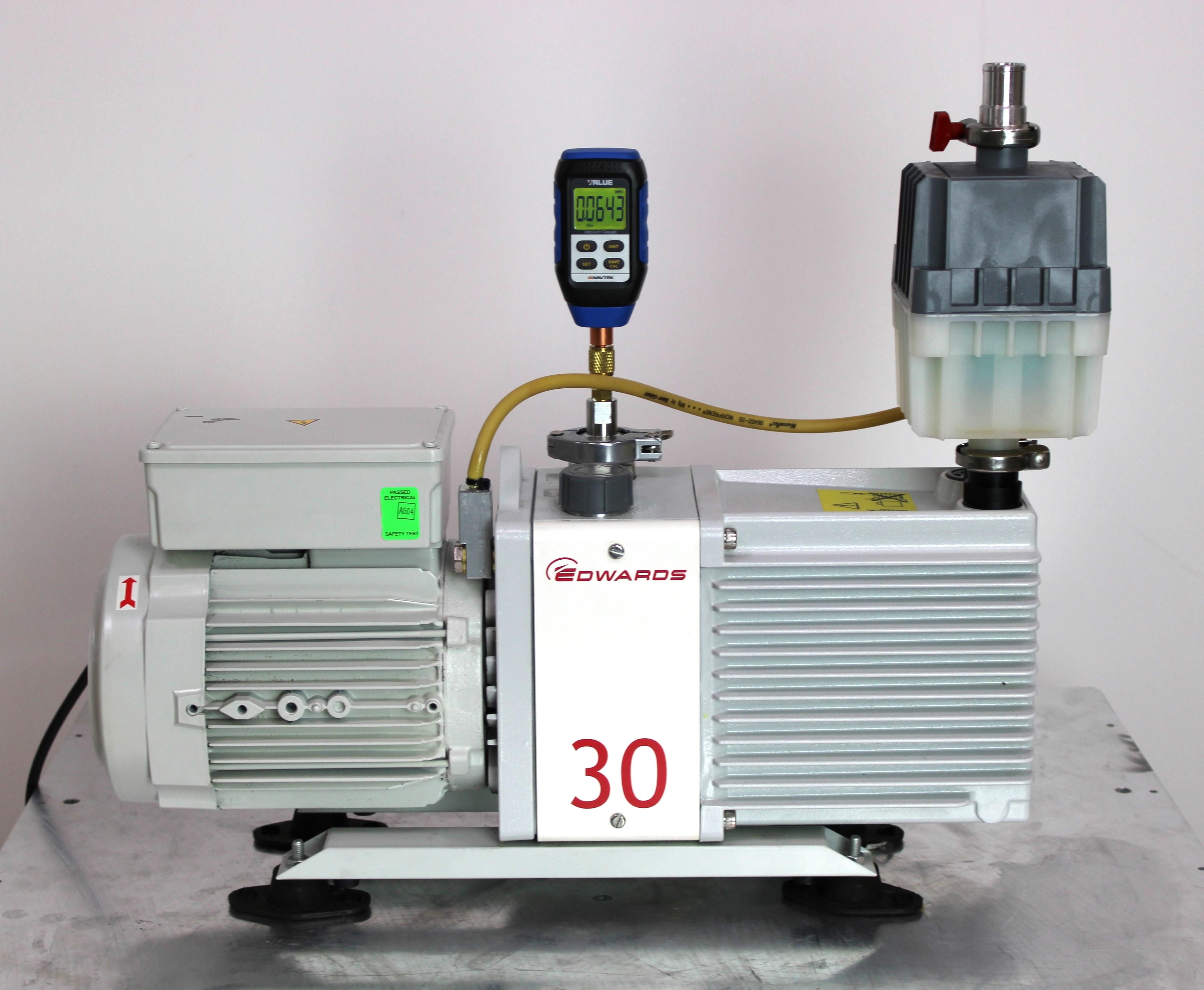 Edwards E2M30 Rotary Vane Vacuum Pump, 11.4 cfm, 1 x 10-3 Torr, 240V