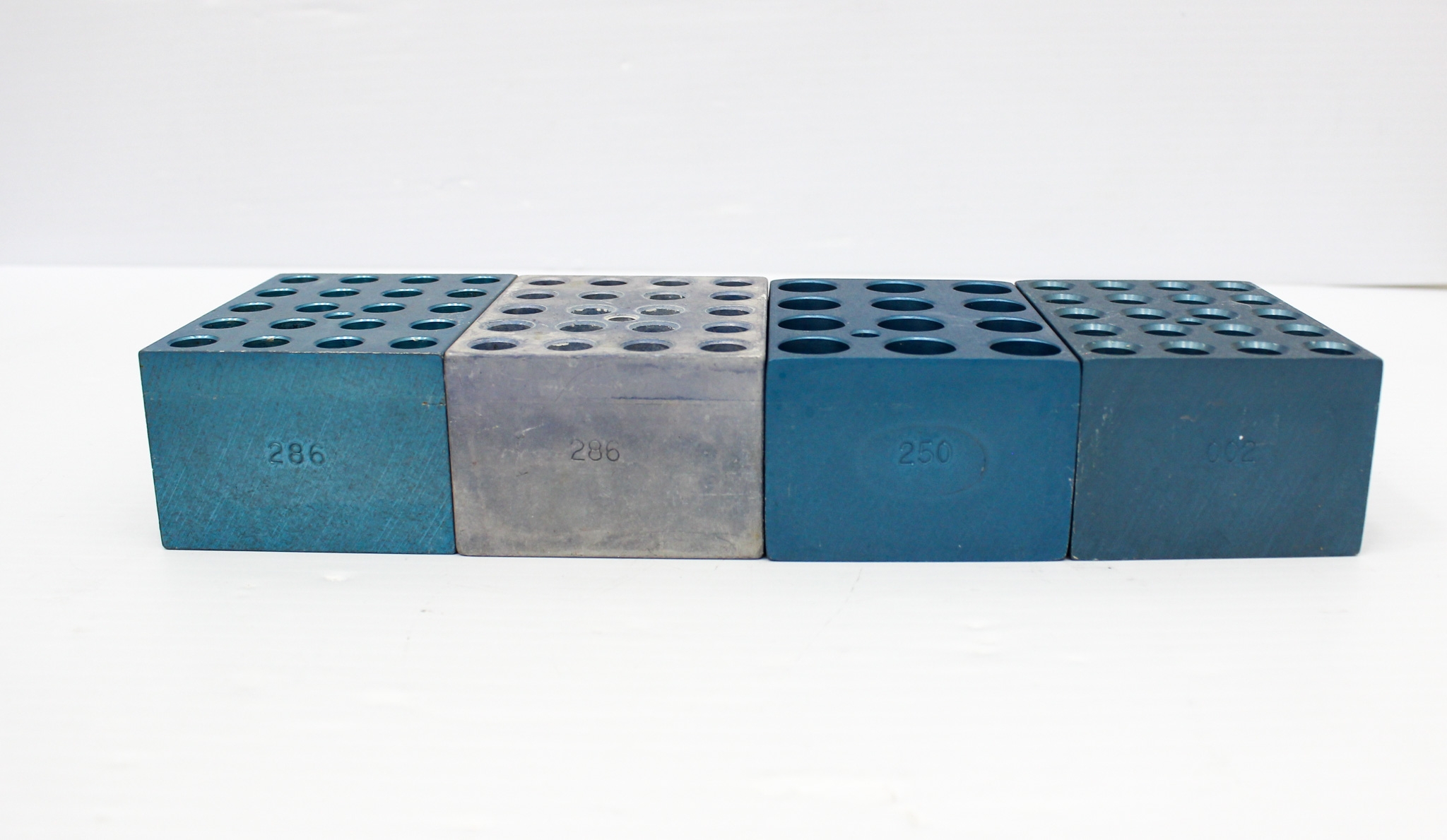 Boekel 113004 Dry Bath Incubator 4-Block Capacity Ambient +5C to 150C