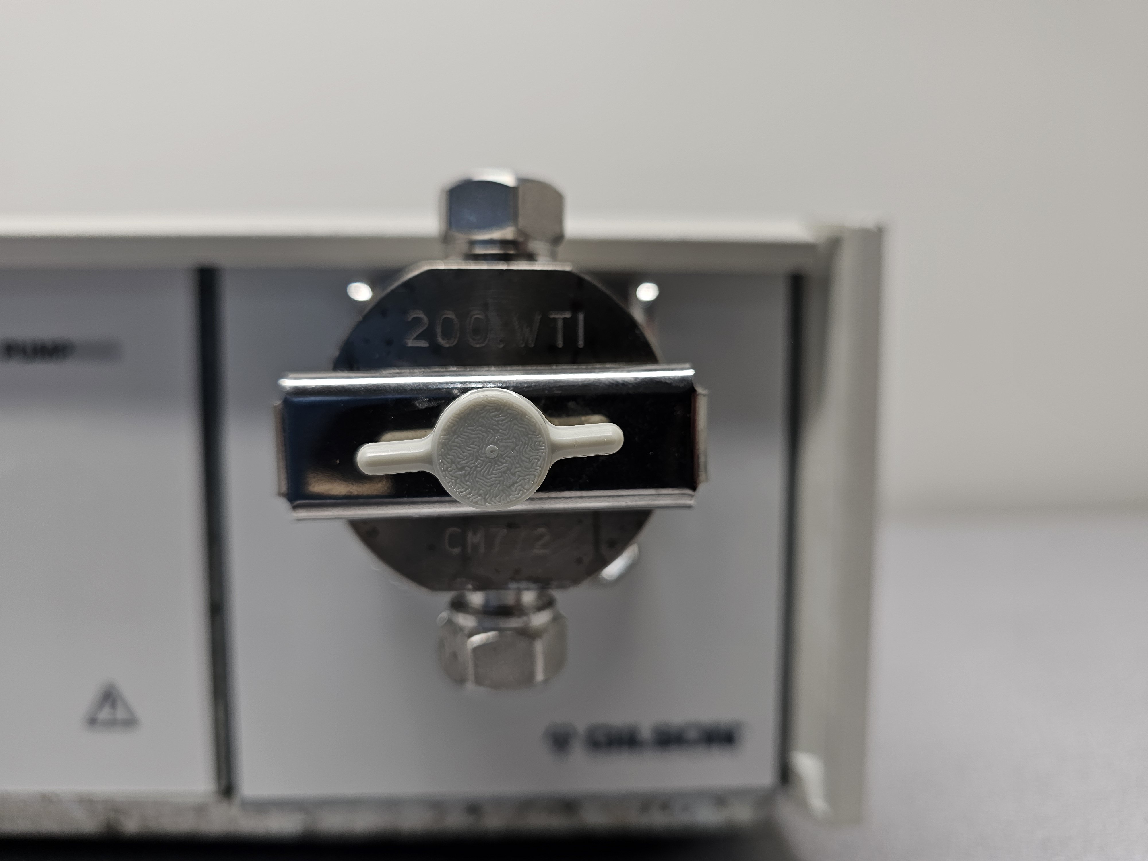 Gilson 306 HPLC Pump Isocratic/Binary System 10-200 mL/min USA Used