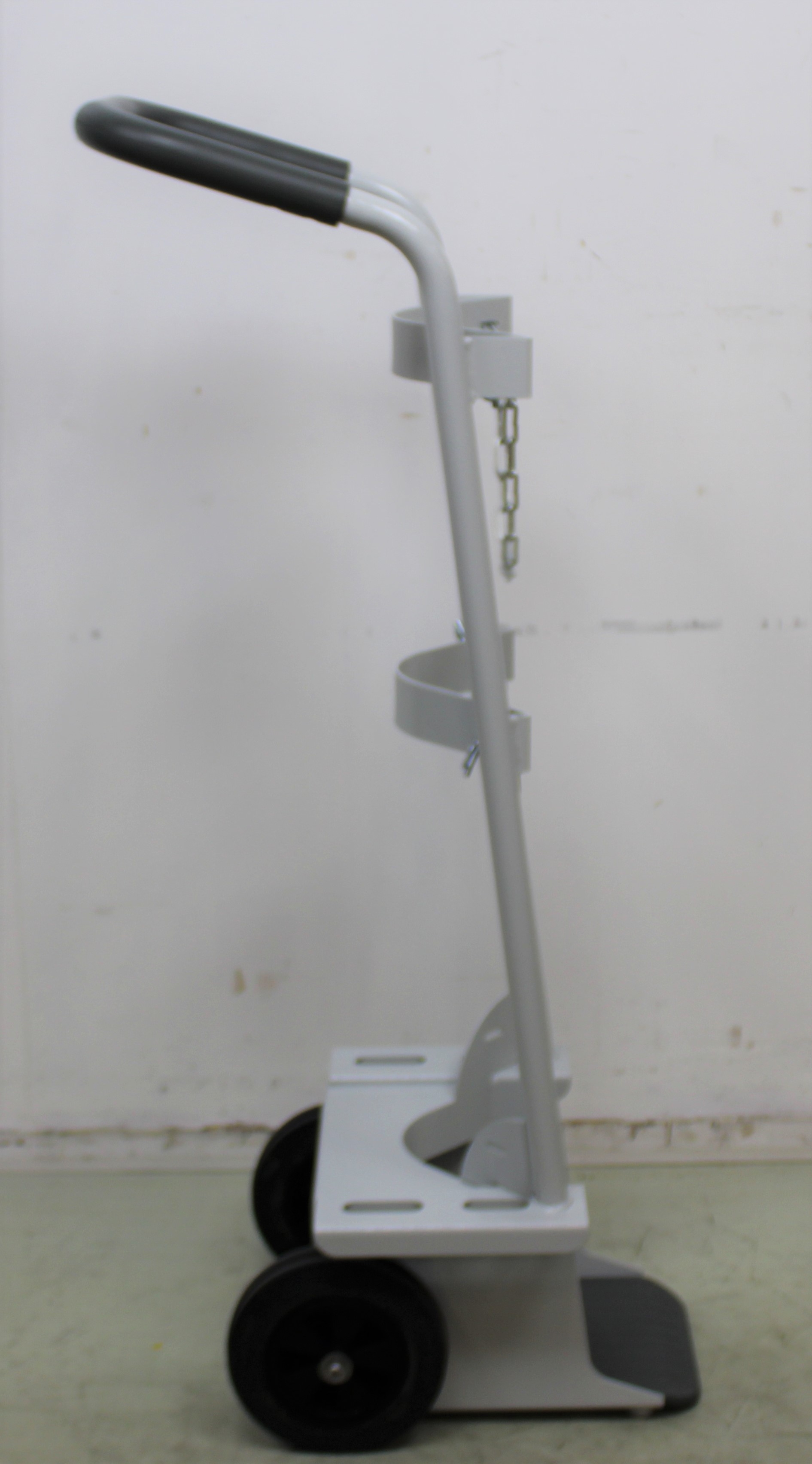 Industrial Gas Bottle Trolley Cart Durable Construction with Robust Wheels