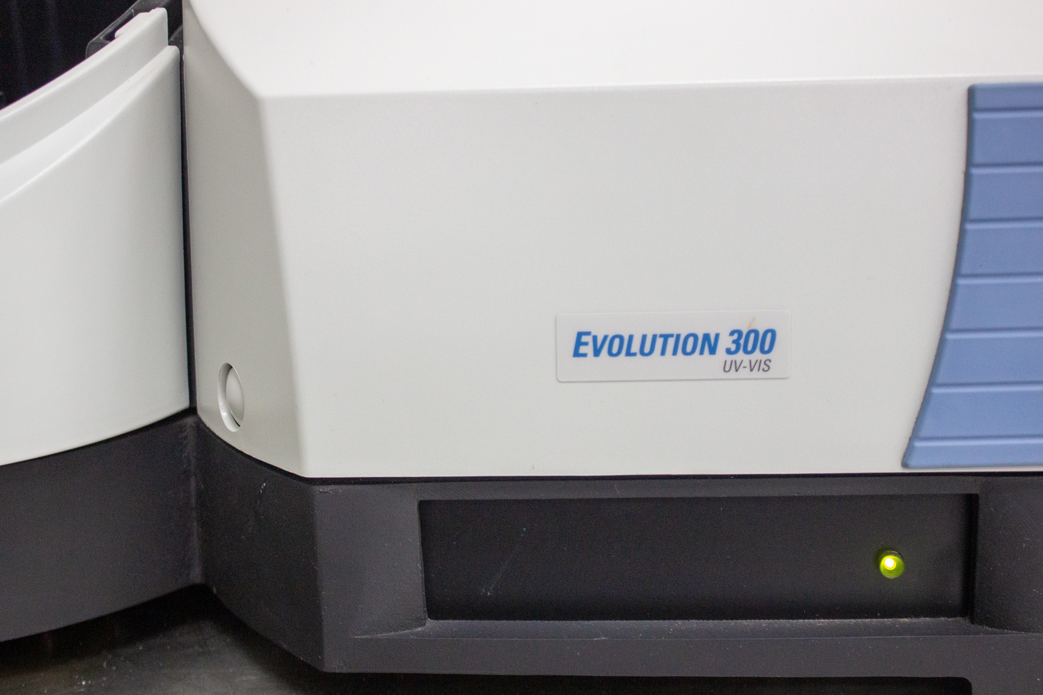 Thermo EVO300 PC UV-VIS Spectrophotometer Analytical Life Science Testing