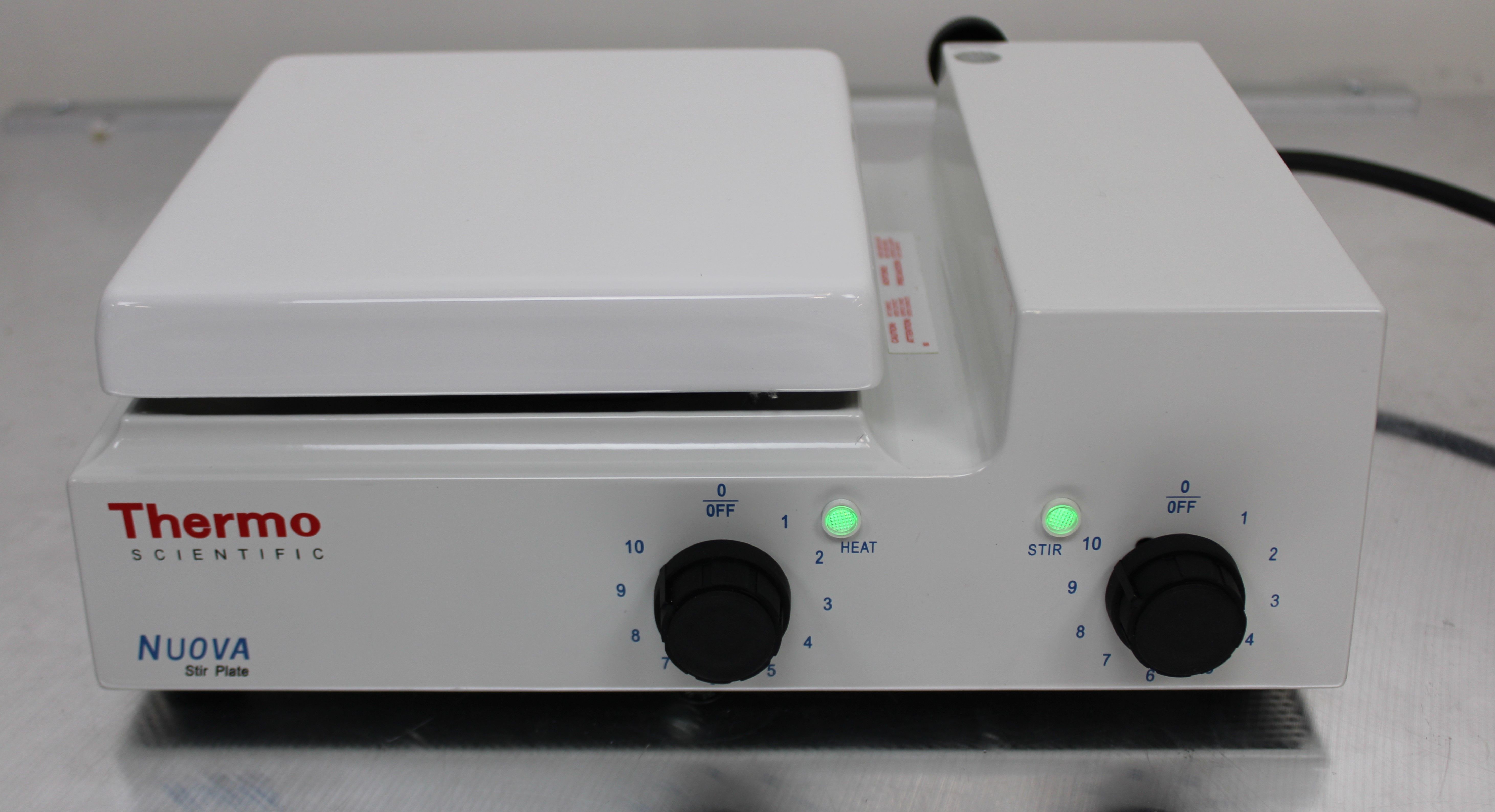 Thermo Nuova SP18420Q Stirring Hotplate 700F 240V 20lb Load 50/60Hz Lab