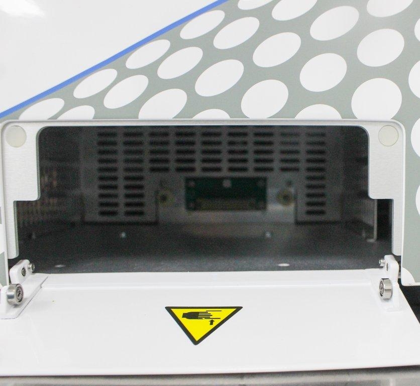 Beckman CytoFLEX S Flow Cytometry System 4 Lasers High Throughput 2022