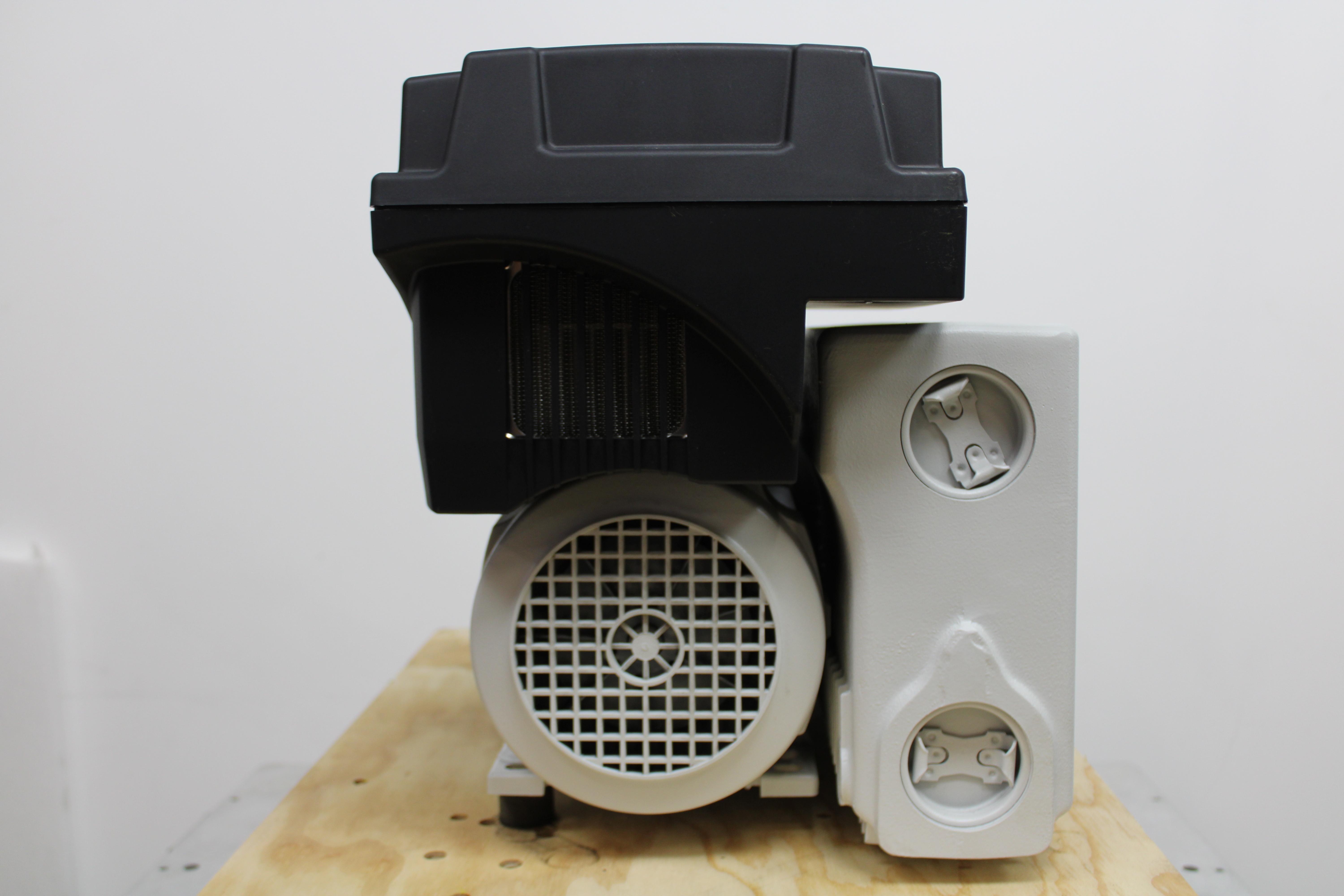 Leybold Sogevac SV65BIFC Vacuum Pump Compact Design Low Noise Operation