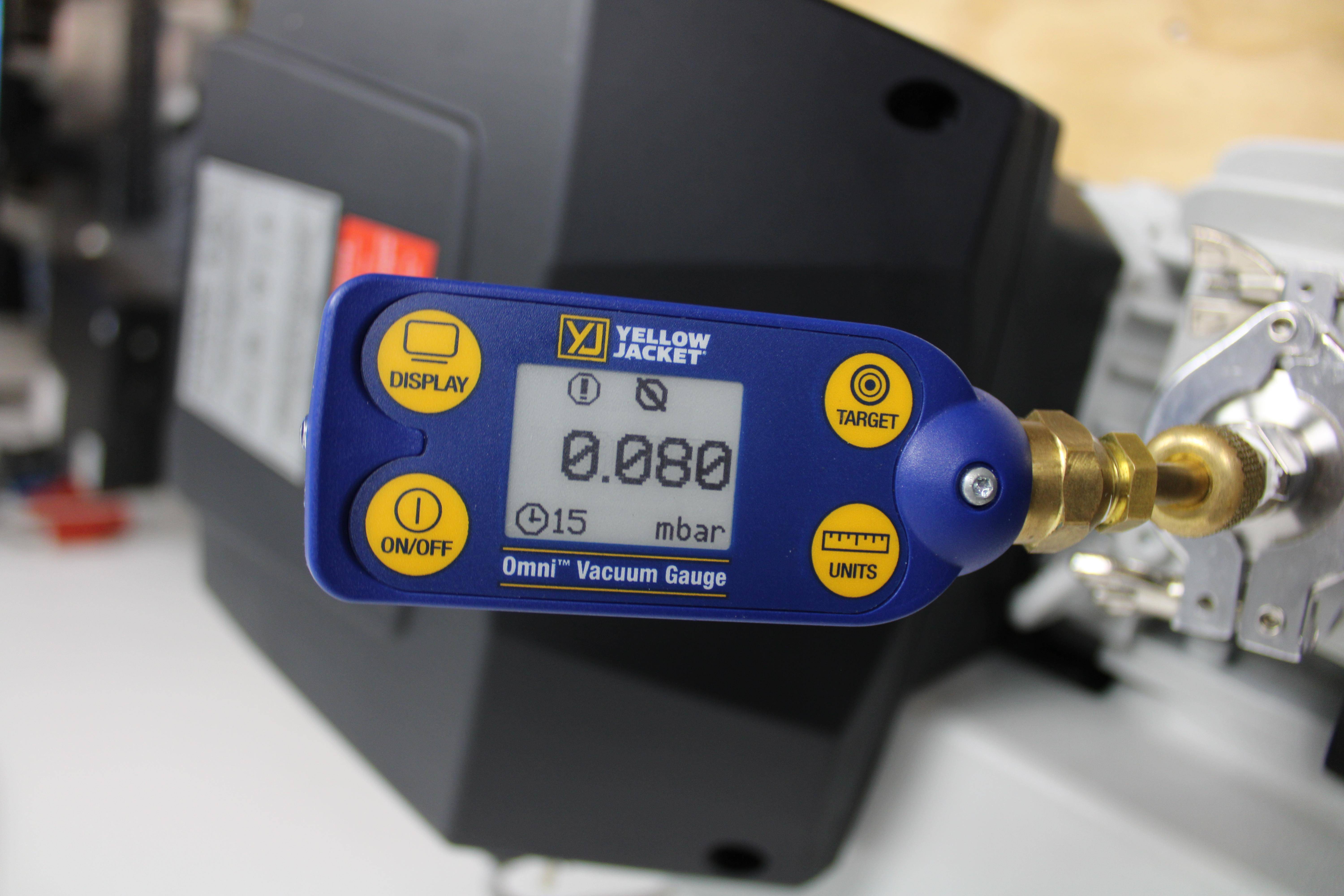 Leybold Sogevac SV65BIFC Vacuum Pump Compact Design Low Noise Operation