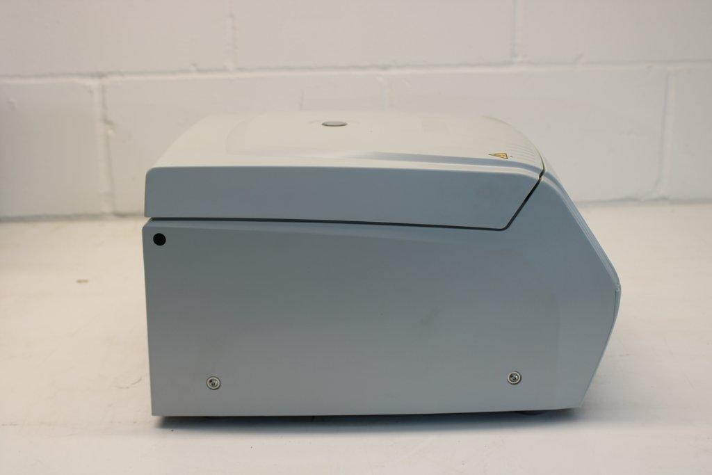 Thermo MediFuge 75008800 Benchtop Centrifuge 220V 50/60Hz, Minor Errors