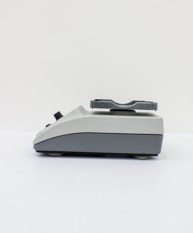 Fisherbrand Microplate Vortex 02216100 Laboratory Mixer 120V 50/60Hz