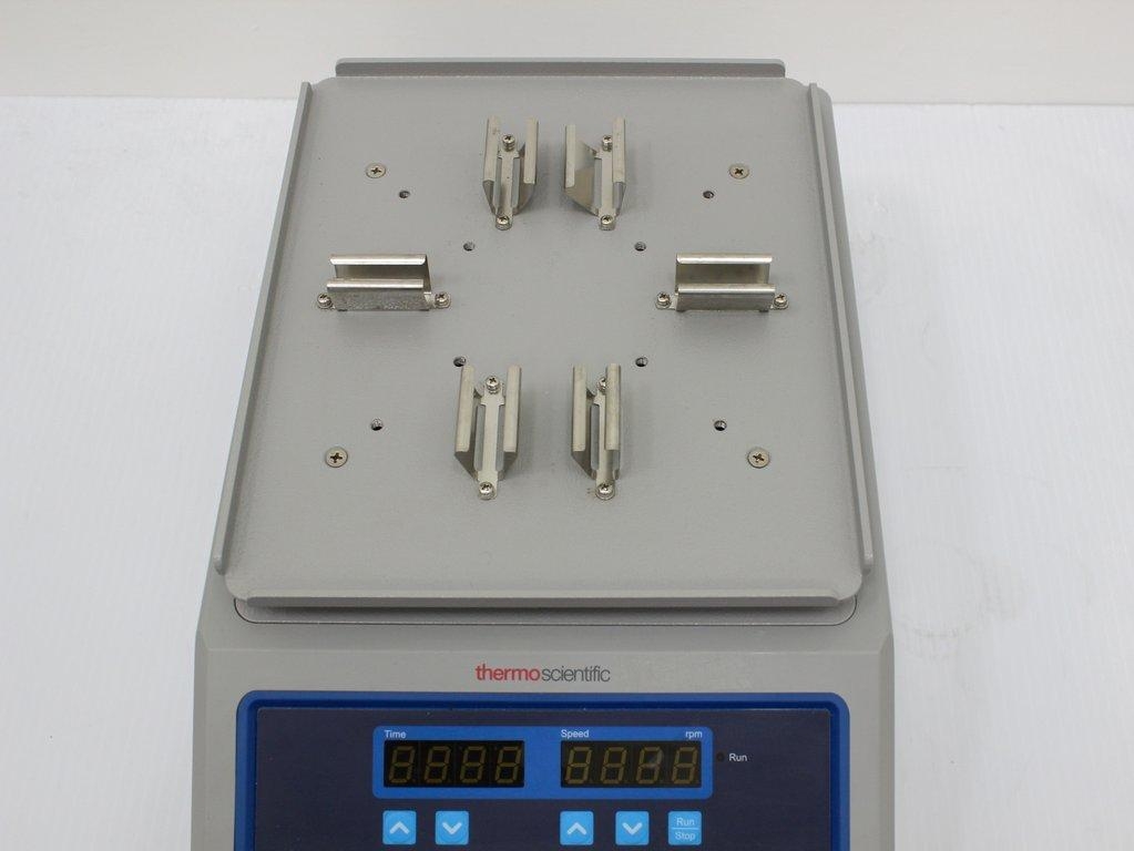 Thermo 88882005 Microplate Shaker Digital High-Speed Lab Shaker 100V-240V