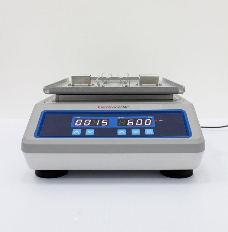 Thermo 88882005 Microplate Shaker Digital High-Speed Lab Shaker 100V-240V