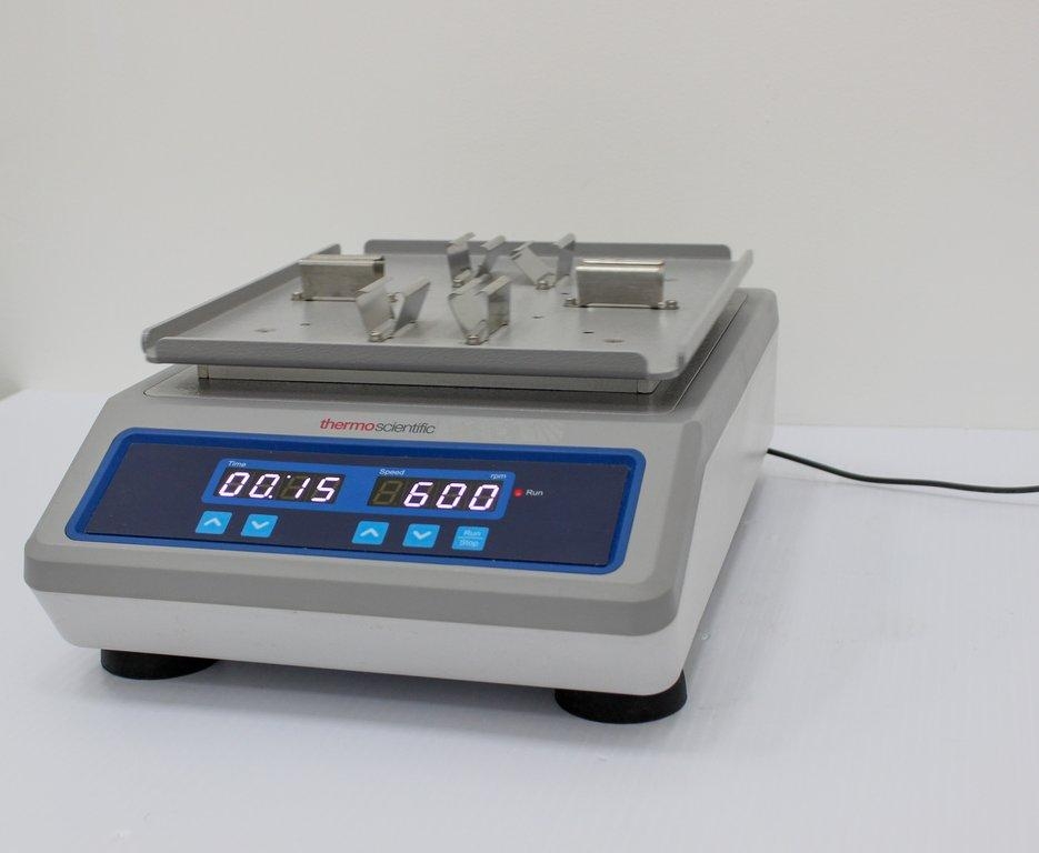 Thermo 88882005 Microplate Shaker Digital High-Speed Lab Shaker 100V-240V