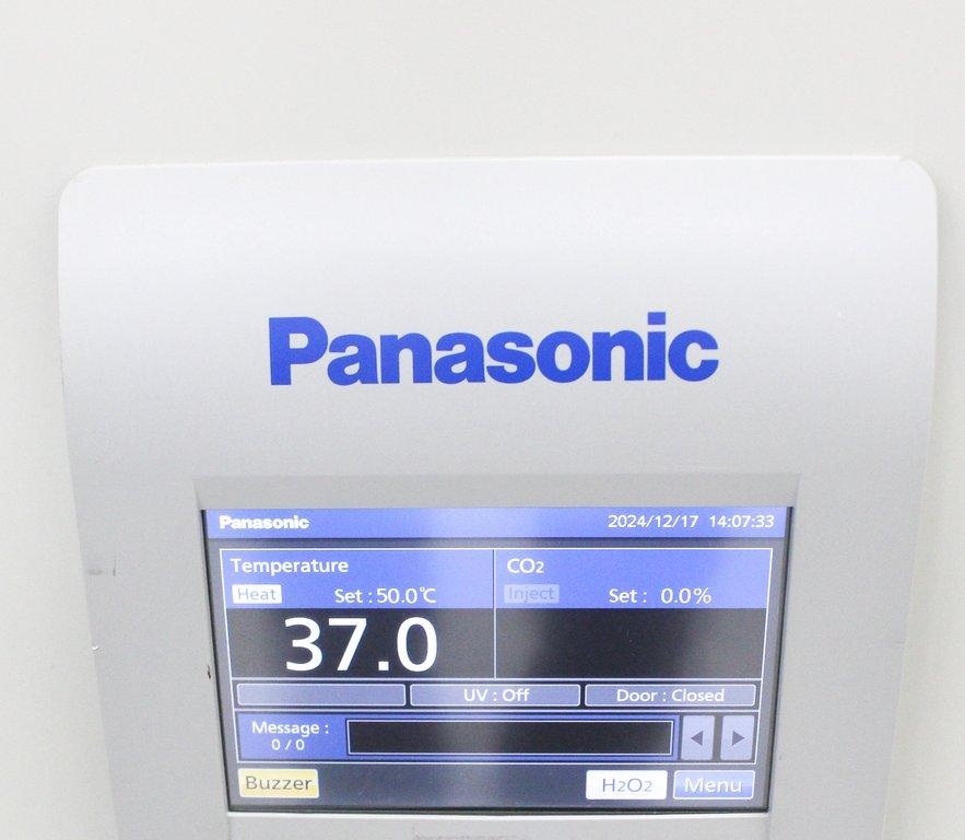 Panasonic MCO-170AICUV-PA CO2 Incubator 5.8 cu.ft. Humidity Control LCD Display