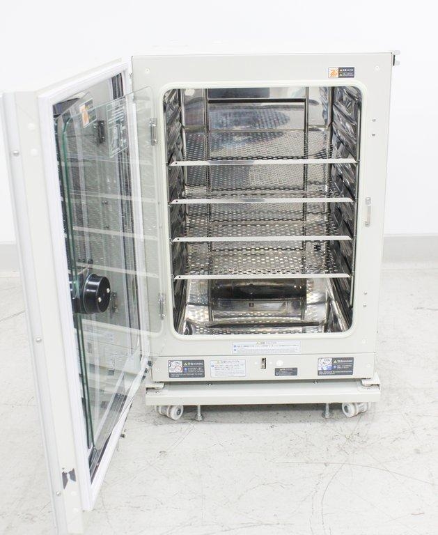 Panasonic MCO-170AICUV-PA CO2 Incubator 5.8 cu.ft. Humidity Control LCD Display