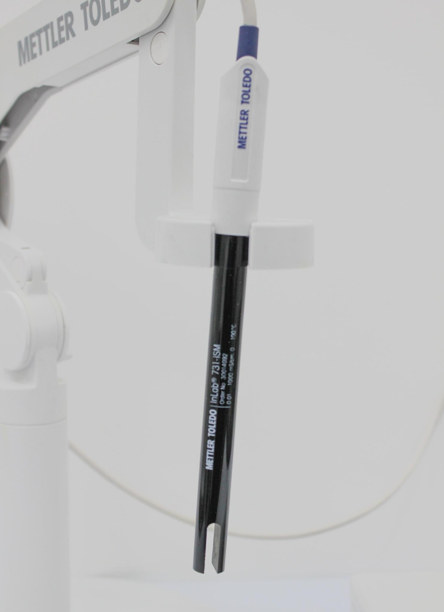 Mettler Seven Compact S230 Meter pH/Conductivity 120V 50/60Hz US