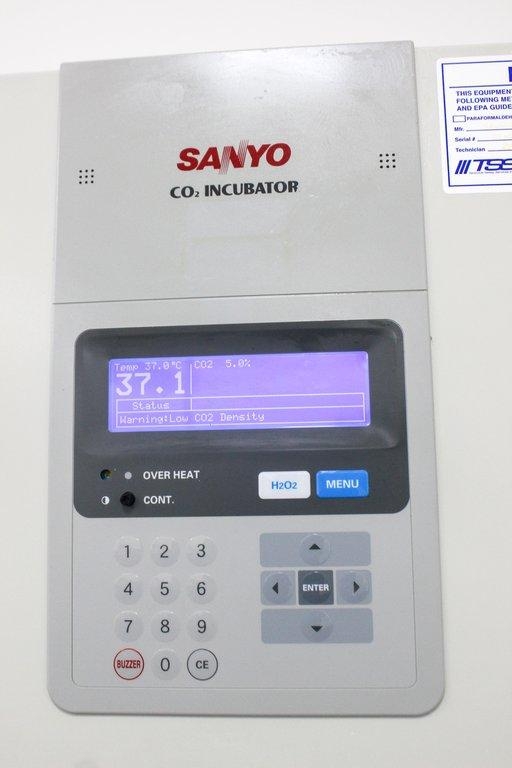 Sanyo MCO-19AIC CO2 Incubator Humidity Control 170L Temperature Range +5 to 50C