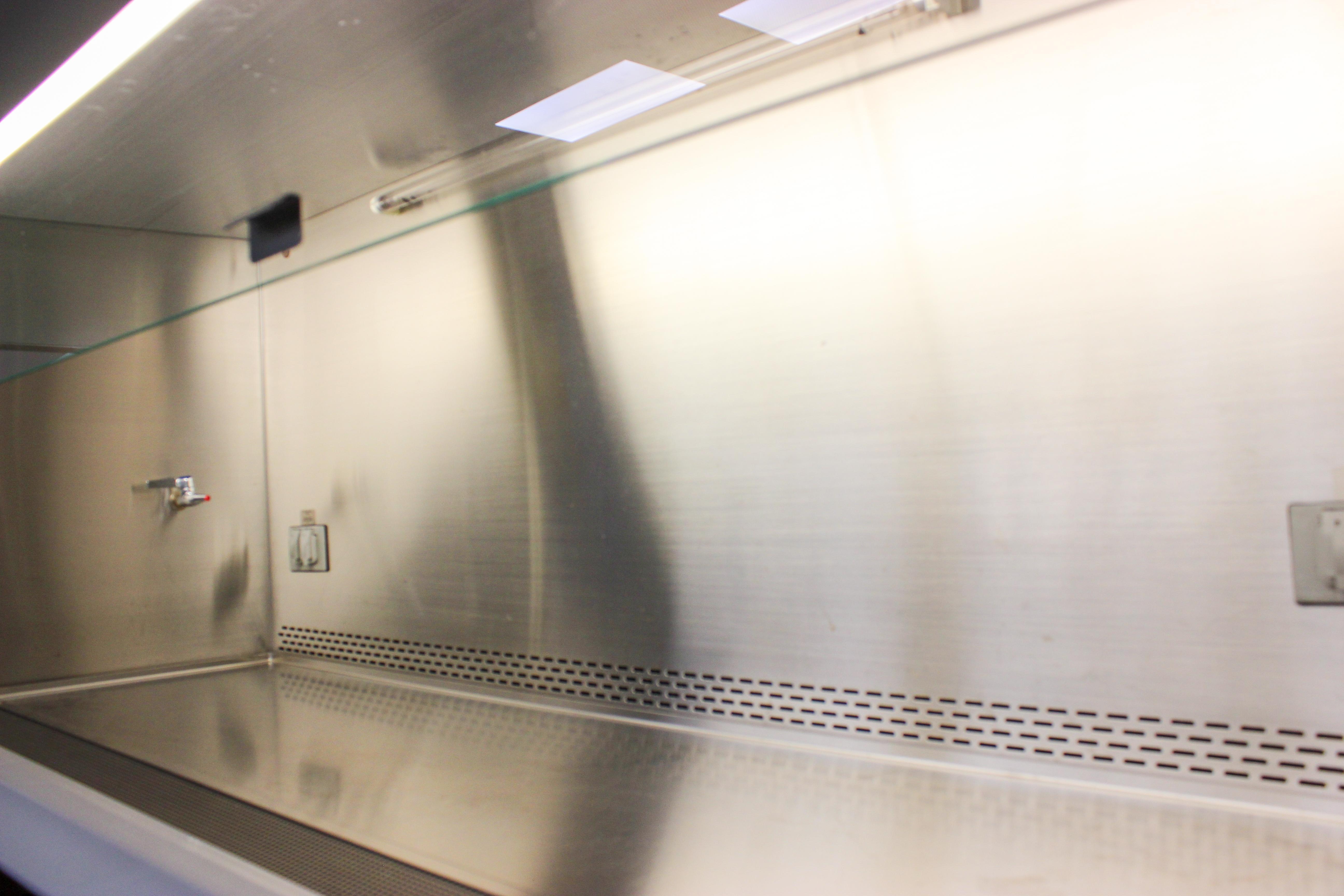 NuAire NU-425-600 Biological Safety Cabinet Class II, A2, HEPA, UV Light