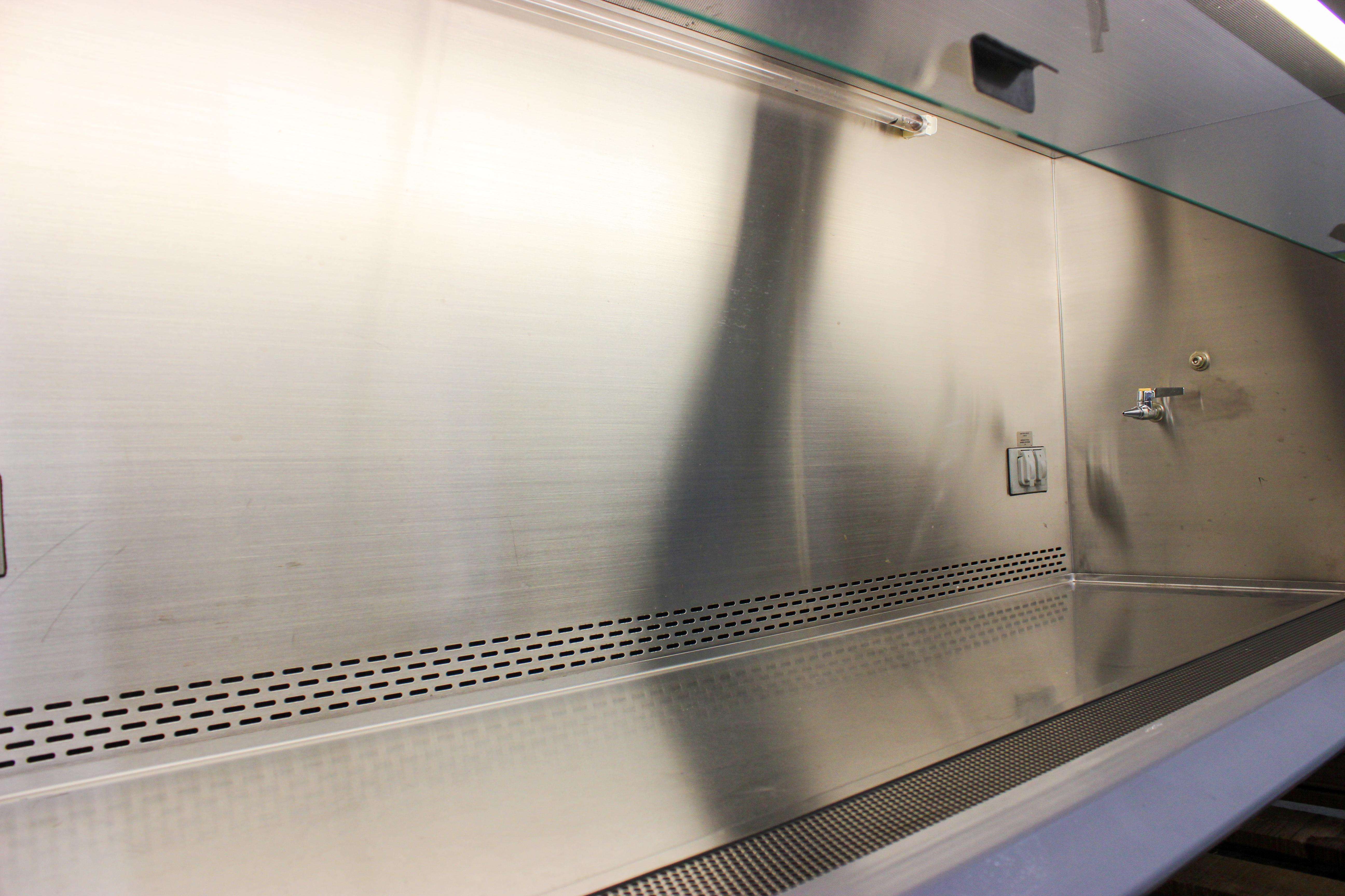 NuAire NU-425-600 Biological Safety Cabinet Class II, A2, HEPA, UV Light