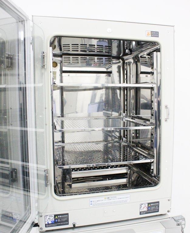 Sanyo MCO-19AIC CO2 Incubator Humidity Control 170L Temperature Range +5 to 50C
