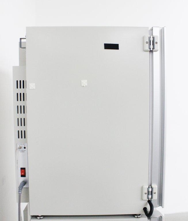 Sanyo MCO-19AIC CO2 Incubator Humidity Control 170L Temperature Range +5 to 50C