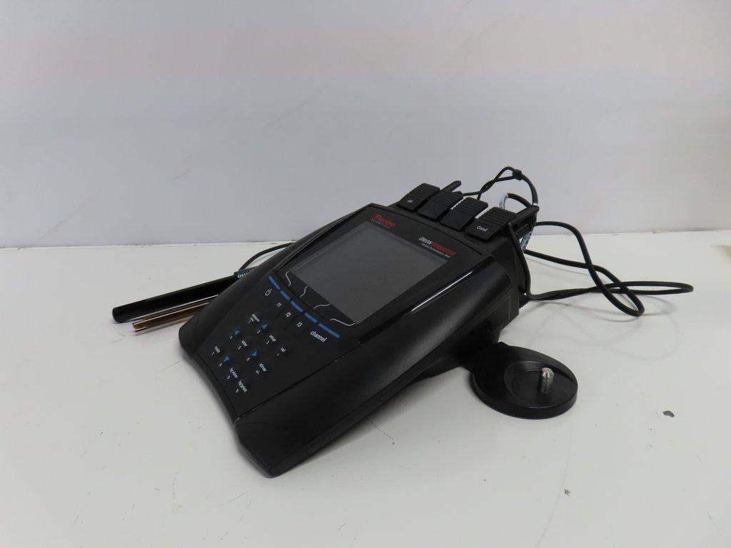 Thermo Scientific Orion Versa Star Electrochemistry Meter pH Conductivity