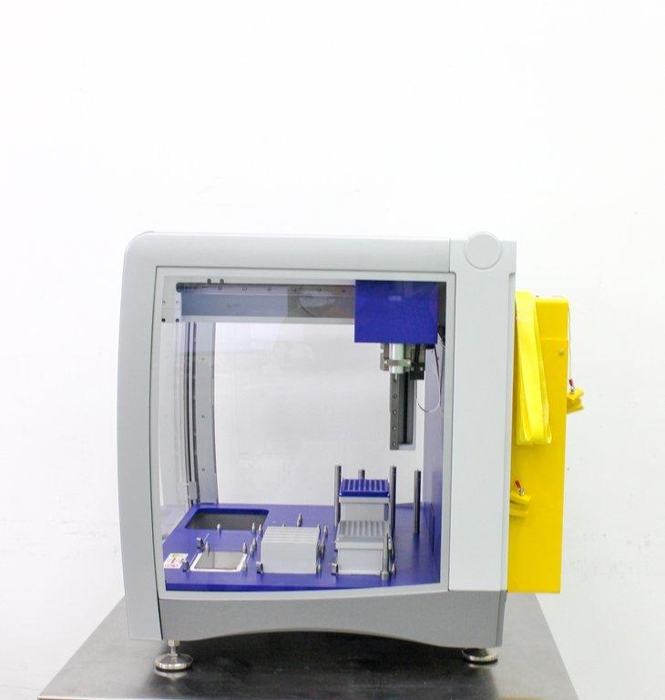 Eppendorf epMotion 5073 Automated Liquid Handler - Needs Repair, No Display