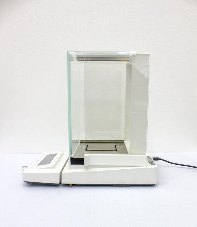 Sartorius MSE524S-100-DU Analytical Balance with 120V 60Hz Power Supply