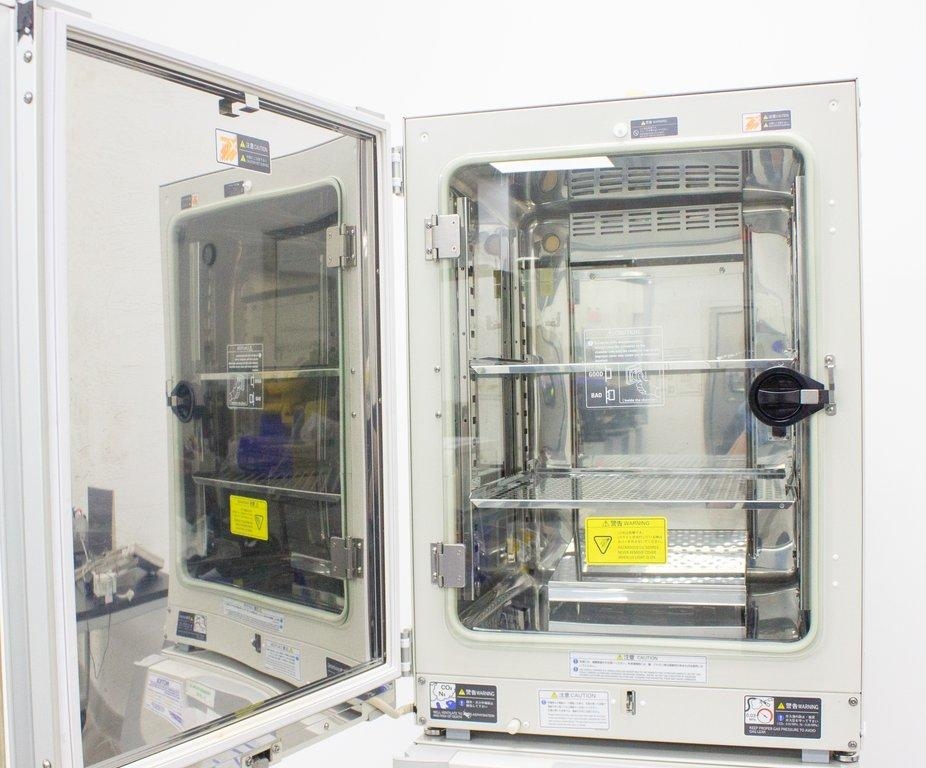 Sanyo MCO-19AIC UV CO2 Incubator 170L - Advanced Temperature & Humidity Control