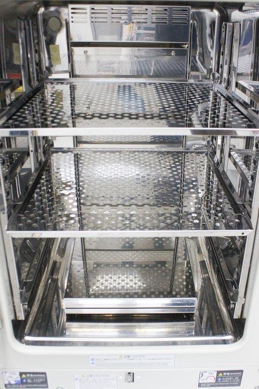 Sanyo MCO-19AIC CO2 Incubator 170L Temperature Range +5C to 50C Humidity Control