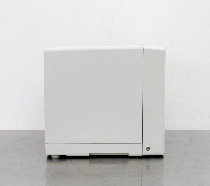 BUCHI V-600 Vacuum Pump Diaphragm Pump Accessory No Software Switzerland