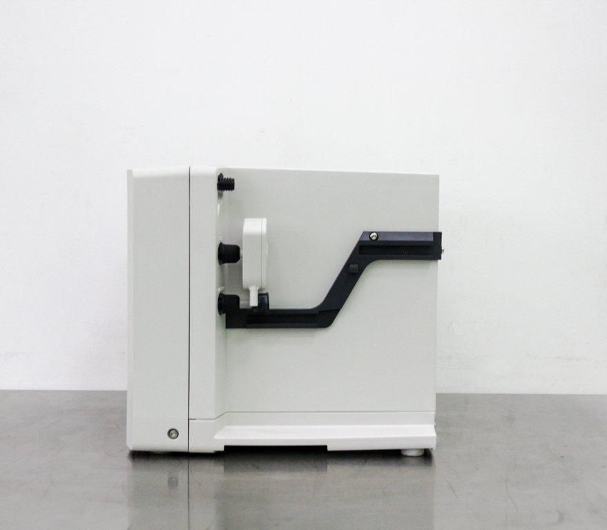 BUCHI V-600 Vacuum Pump Diaphragm Pump Accessory No Software Switzerland