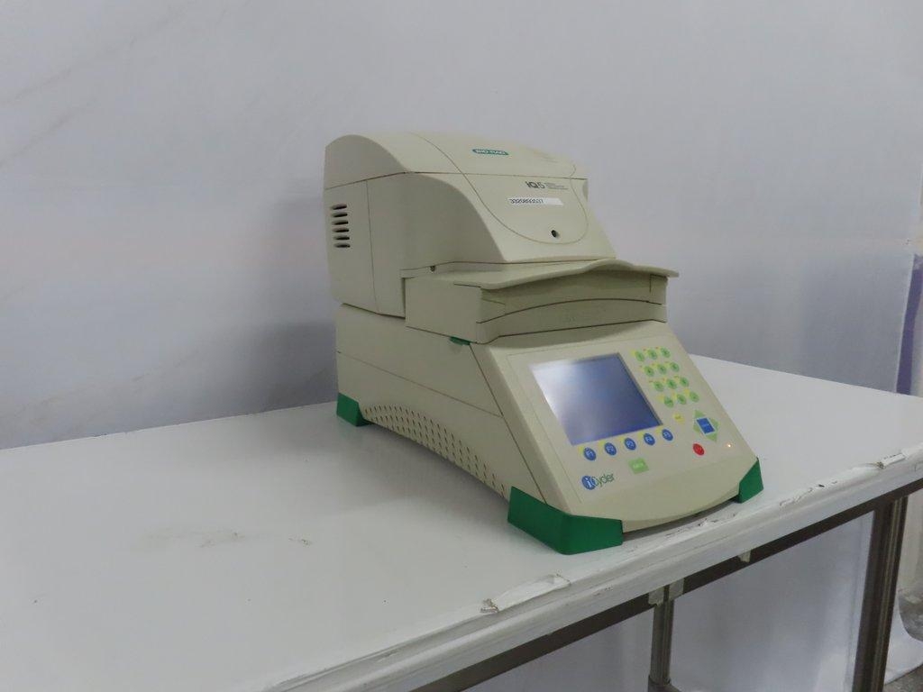 BIO-RAD iCycle Thermal Cycler & IQ5 PCR Detection System, Multicolor, Good