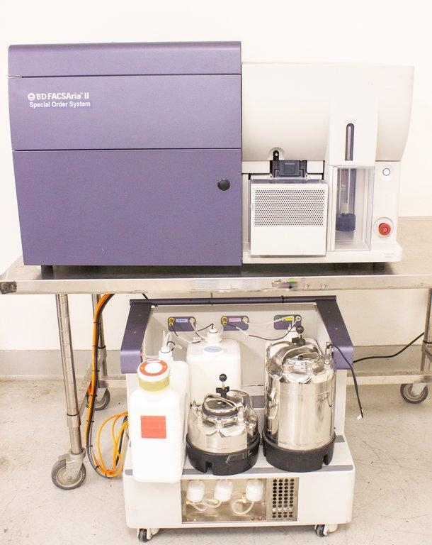 BD FACSAria II Cell Sorter Flow Cytometry System With Fluidics Cart 125 MESF