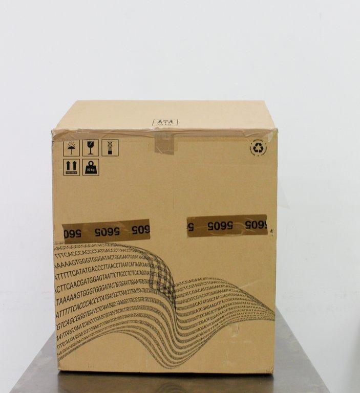 Illumina iSeq 100 DNA Sequencer Fast 1.2Gb Output 19h Turnaround C7208