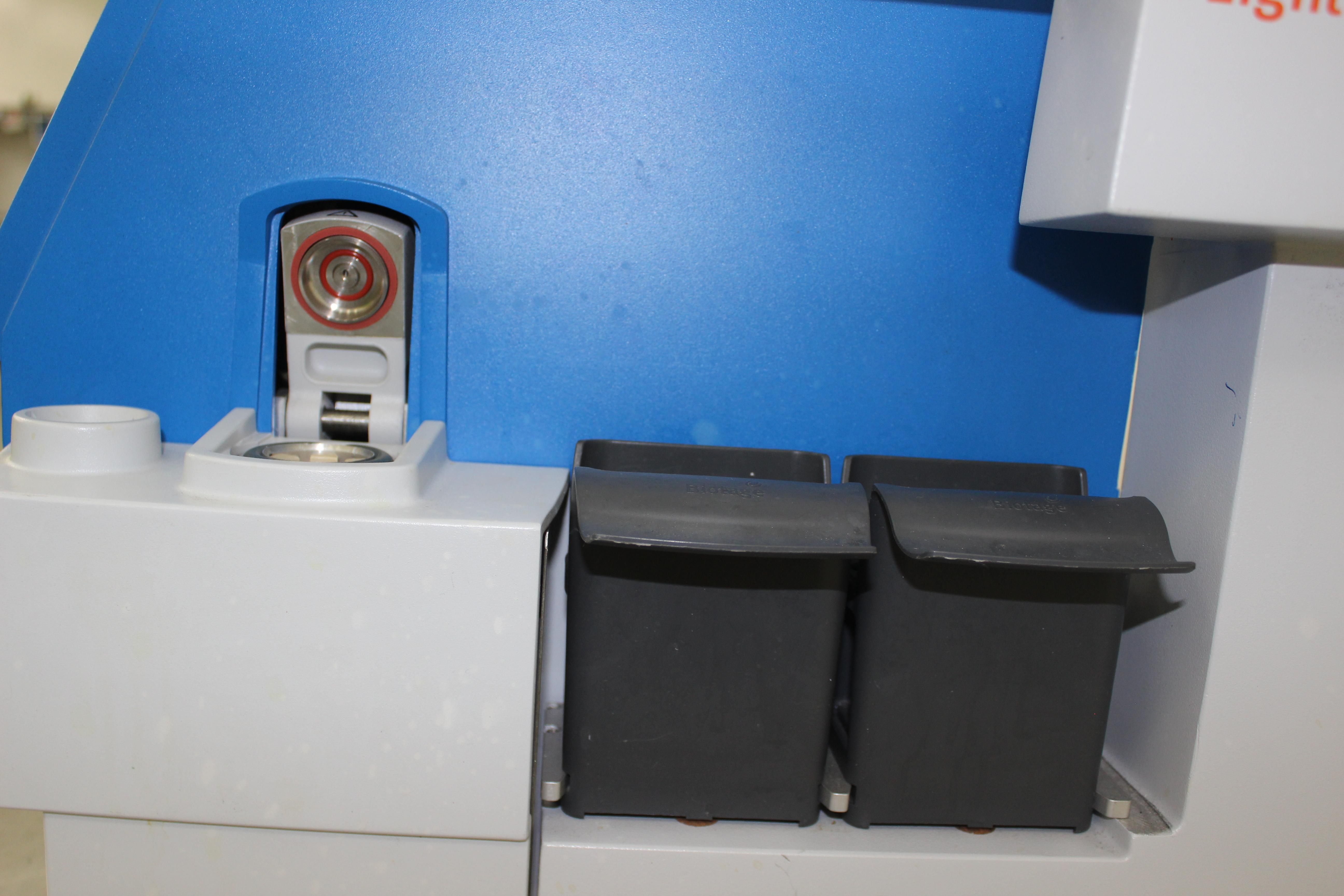 BIOTAGE Initiator Robot Eight Microwave Synthesis Platform 8-Position