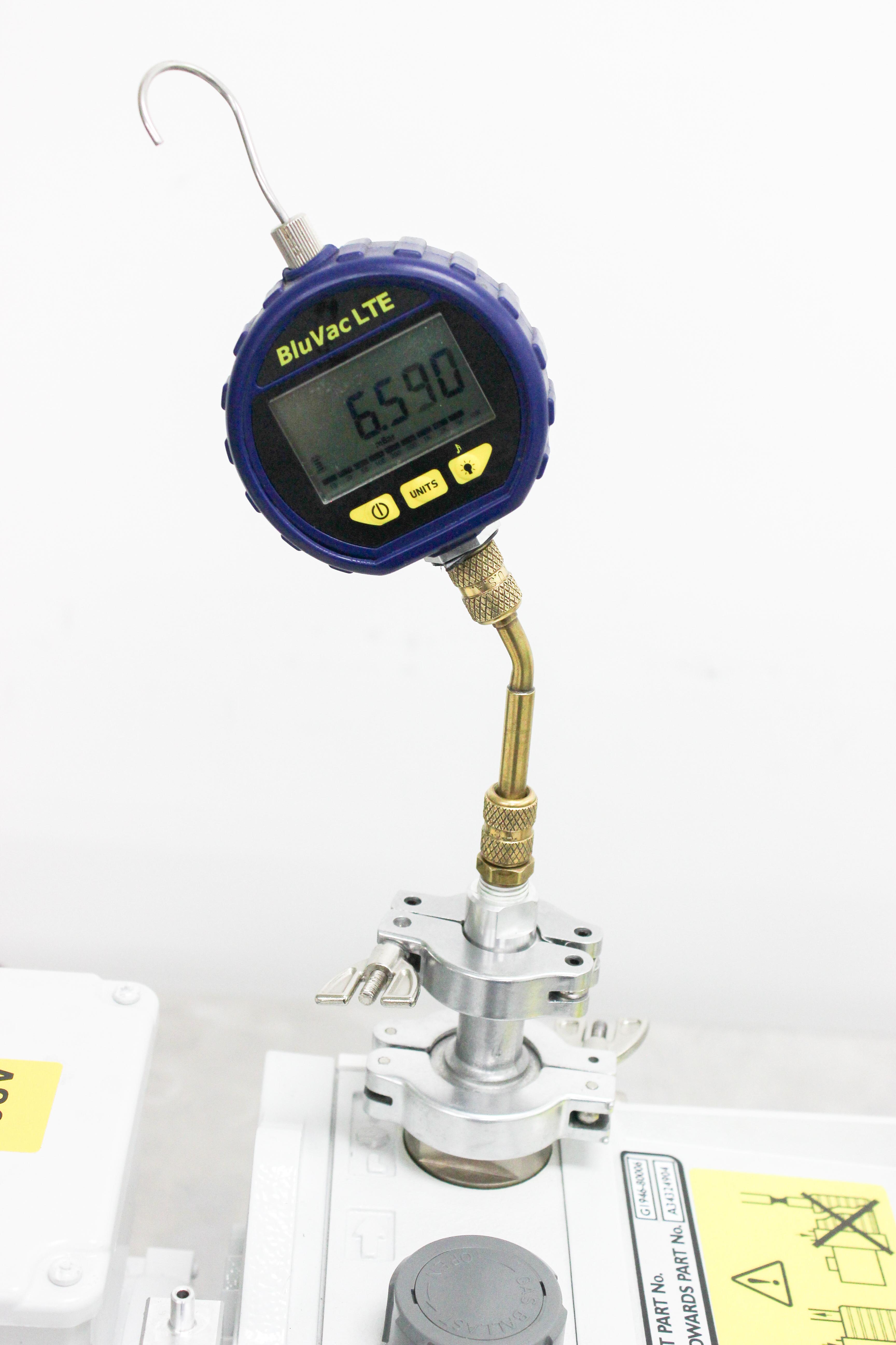 Edwards E1M18 Vacuum Pump (need fix)