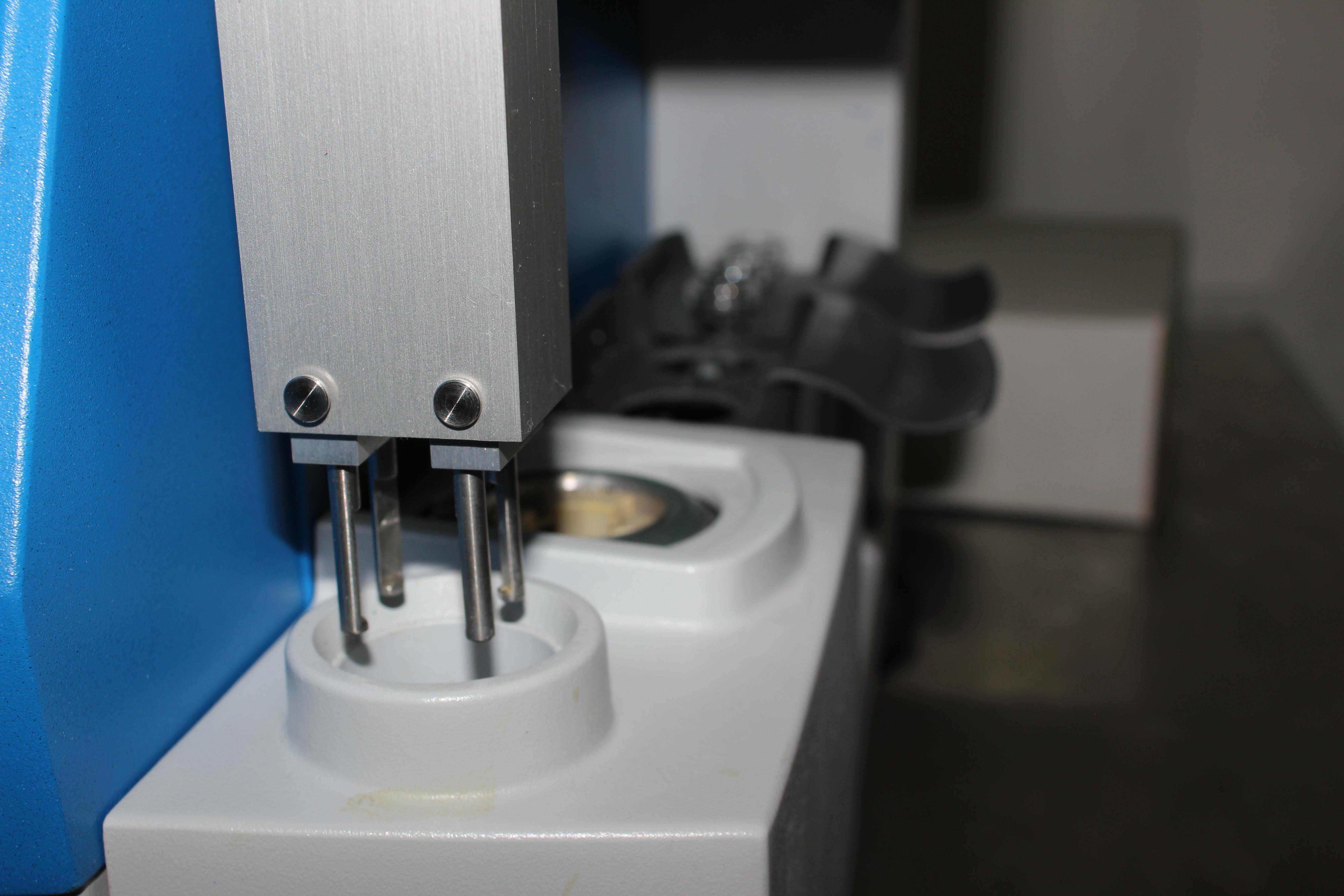 BIOTAGE Initiator Robot Eight Microwave Synthesis Platform 8-Position