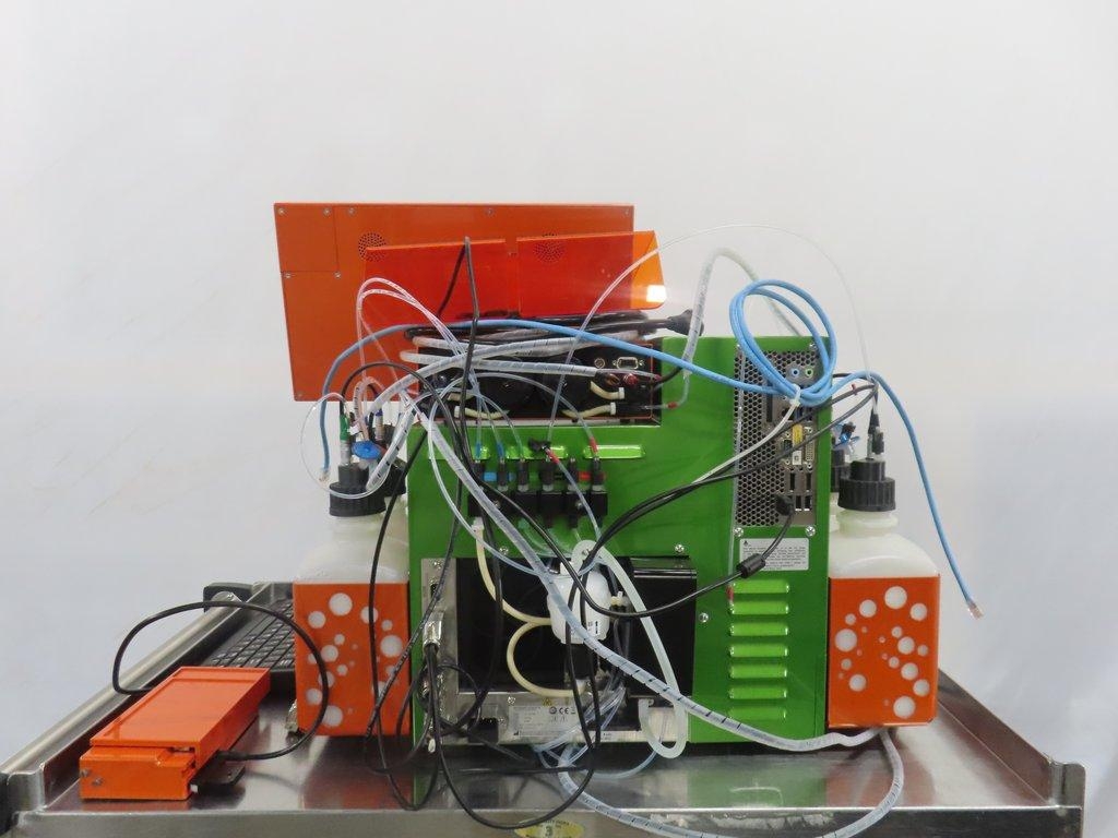 Miltenyi Biotec MACSQuant Analyzer 16 Flow Cytometer, Includes Power/Data Cables
