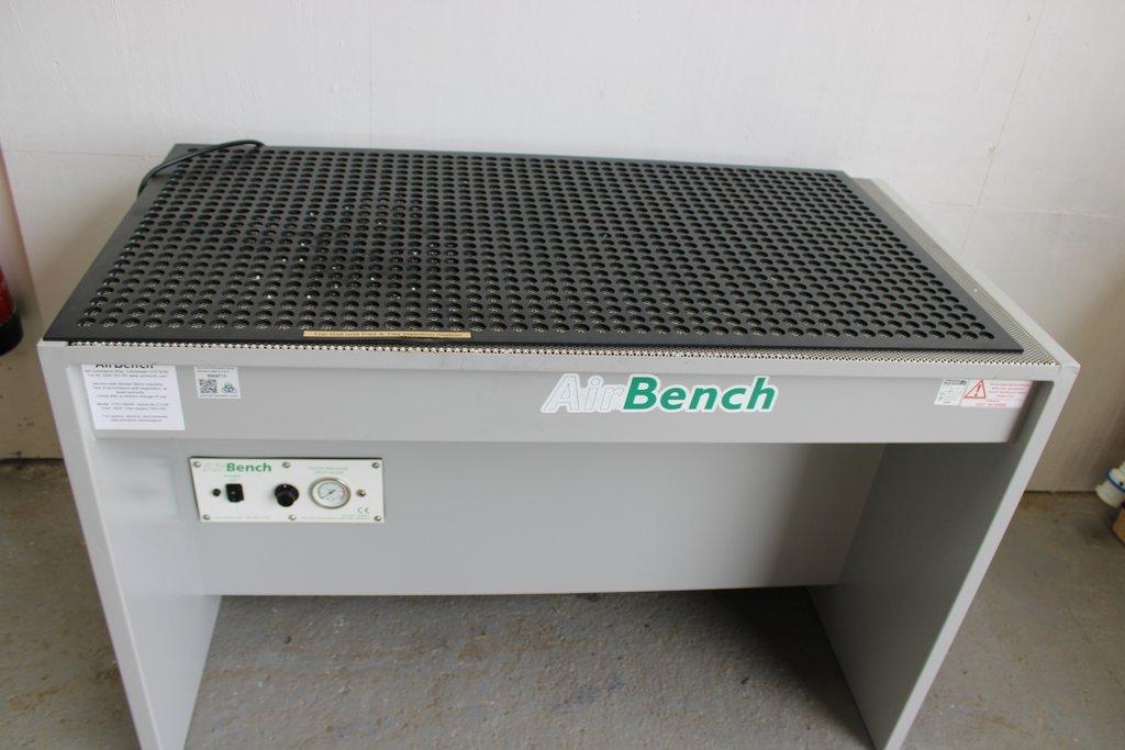 Thermo Airbench FPK126084 Facility Lab Bench 220 240 V 50 60 Hz 2022 50x26x34in