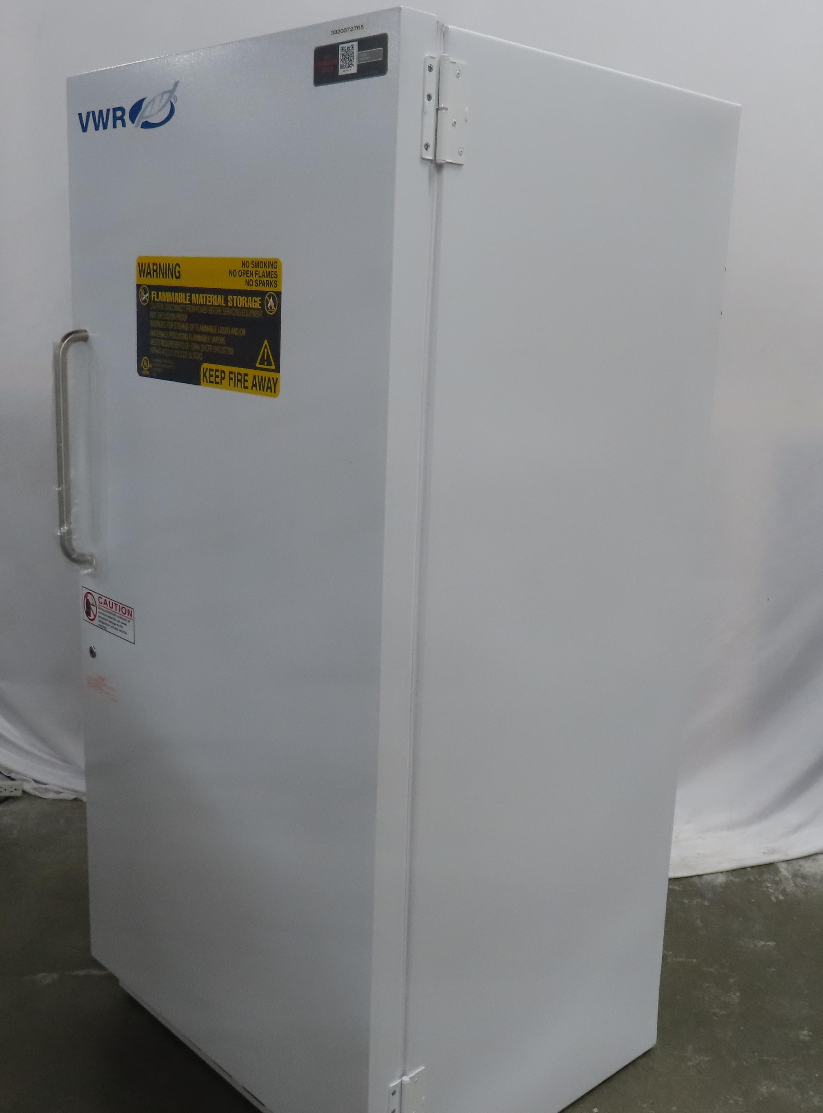 VWR Scientific VWR-FRS-30 Refrigerator - 360 lb Cold Storage