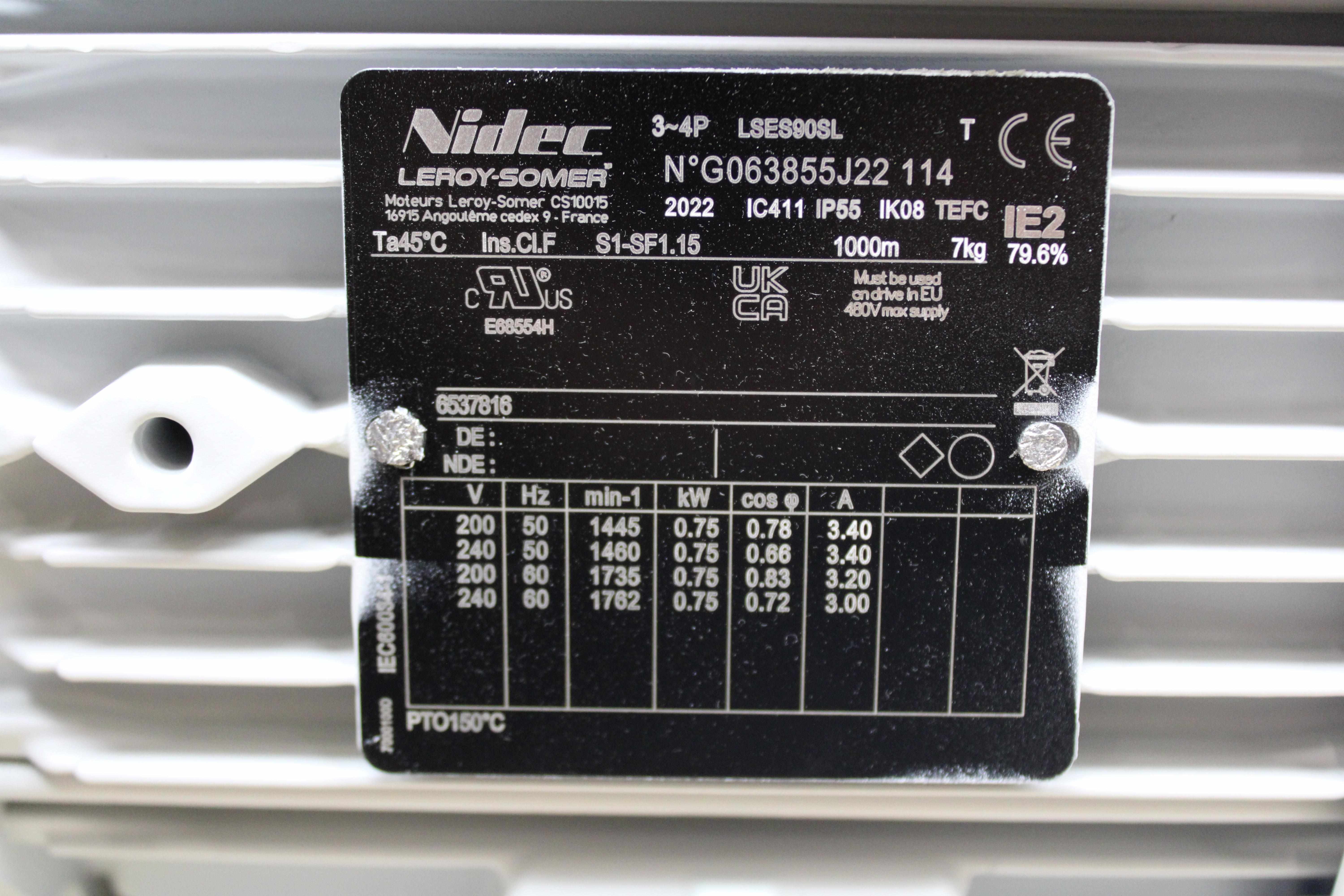 Leybold Sogevac SV65BIFC Vacuum Pump Compact Design Low Noise Efficient Operations