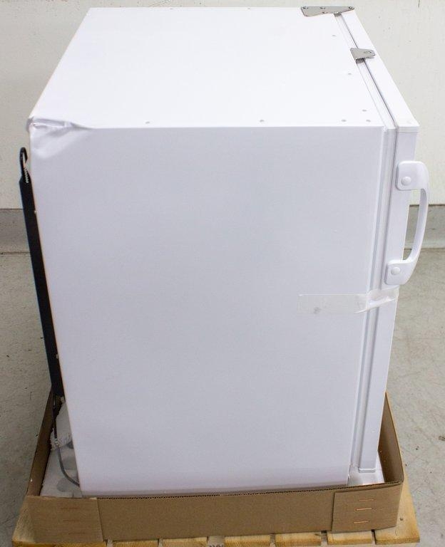 Thermo 04LFAETSA Lab Freezer 3.5 cu ft -20C Undercounter Fair Condition