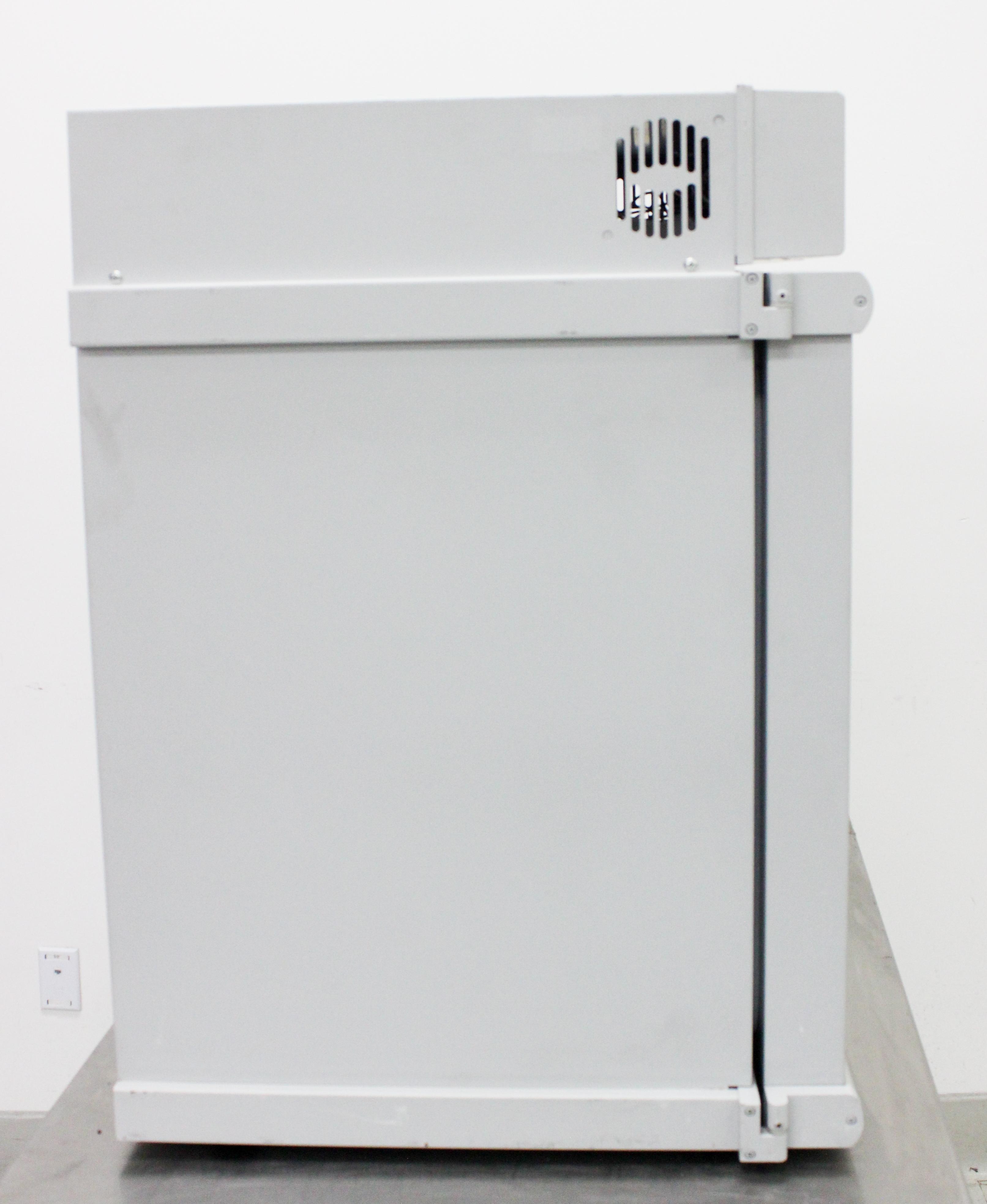 Fisher Scientific 637D Isotemp Incubator 120V 3.8 cu ft Gravity Flow