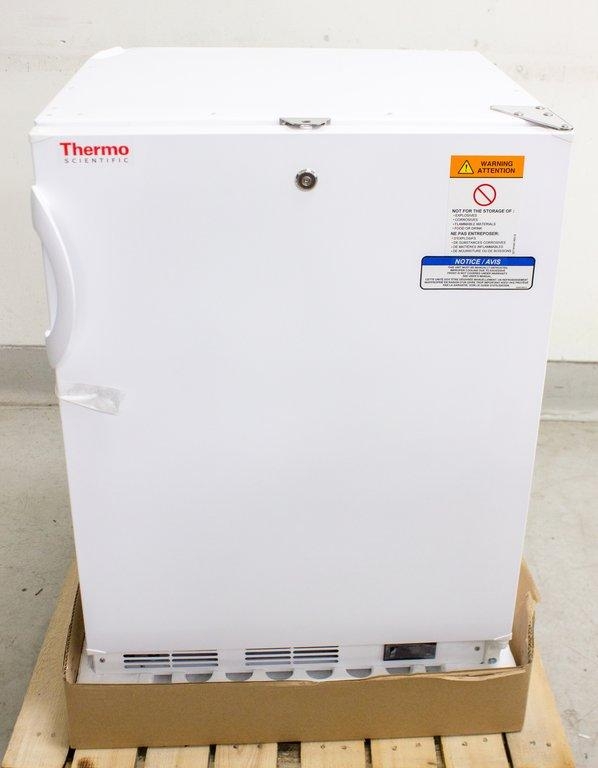 Thermo 04LFAETSA Lab Freezer 3.5 cu ft -20C Undercounter Fair Condition