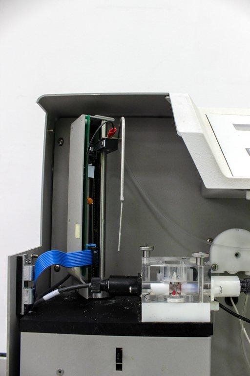 YSI 2700M Select Biochemistry Analyzer Chemistry Analyzes Bioprocess Fluids