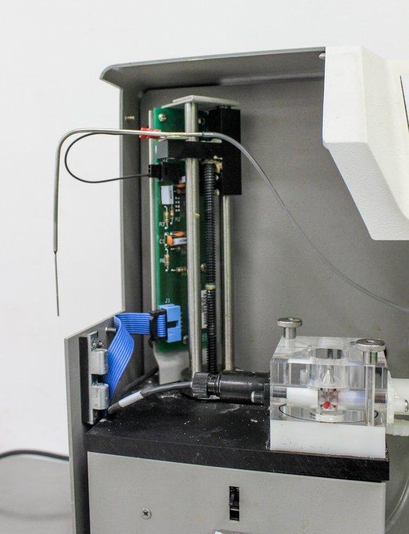 YSI 2700M Select Biochemistry Analyzer Chemistry Analyzes Bioprocess Fluids